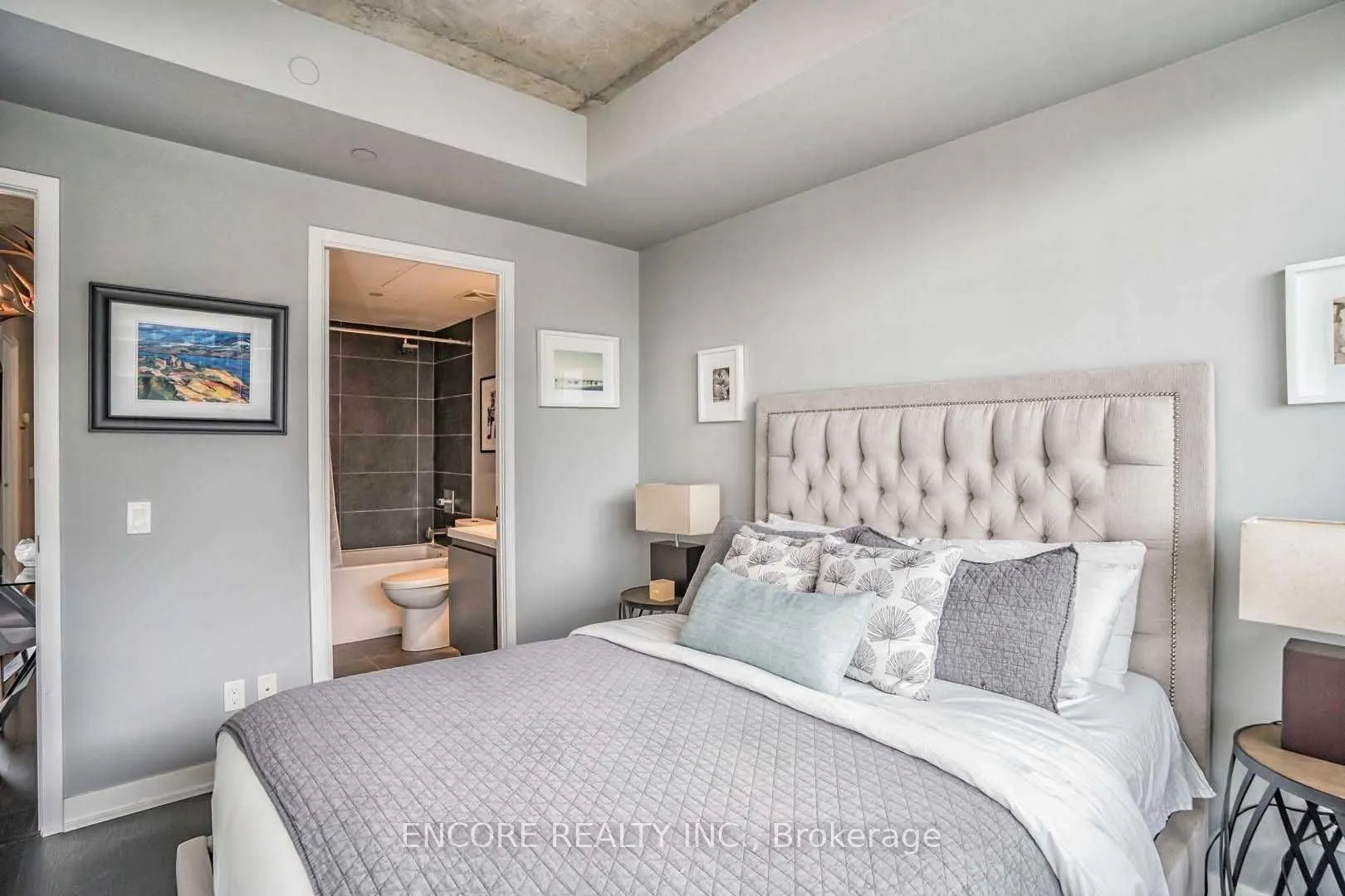 1030 King Street W, #Lph03