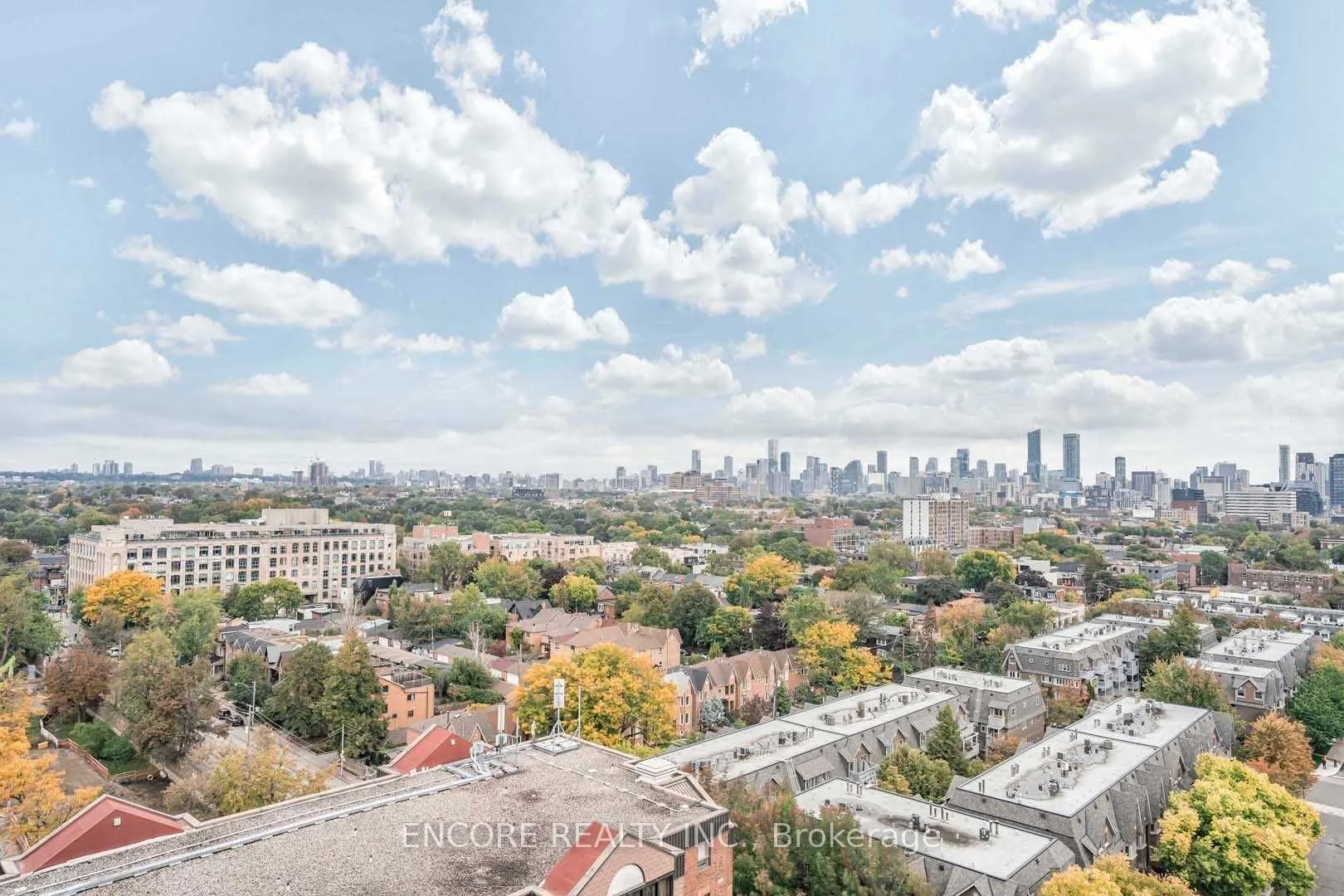 1030 King Street W, #Lph03