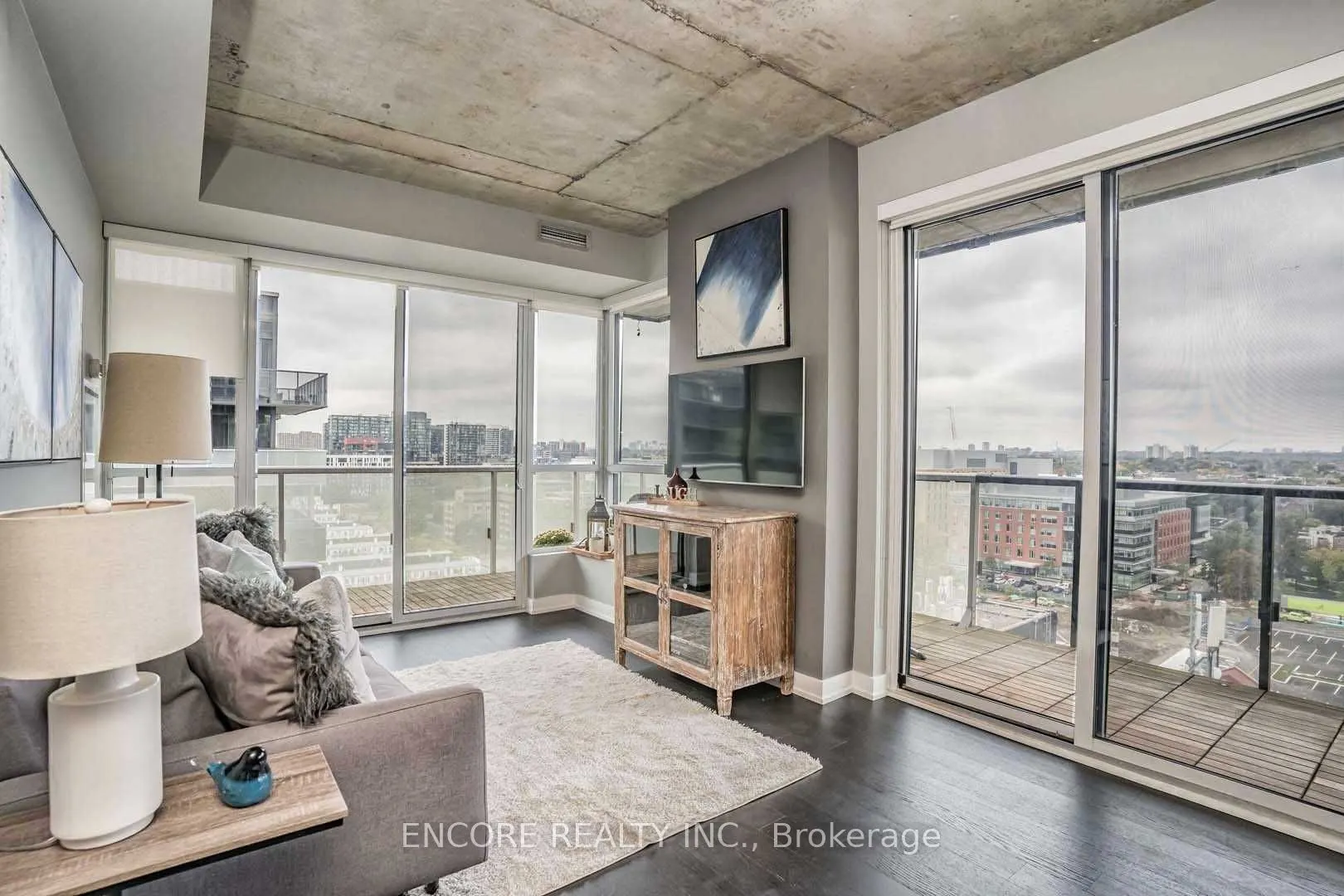 1030 King Street W, #Lph03