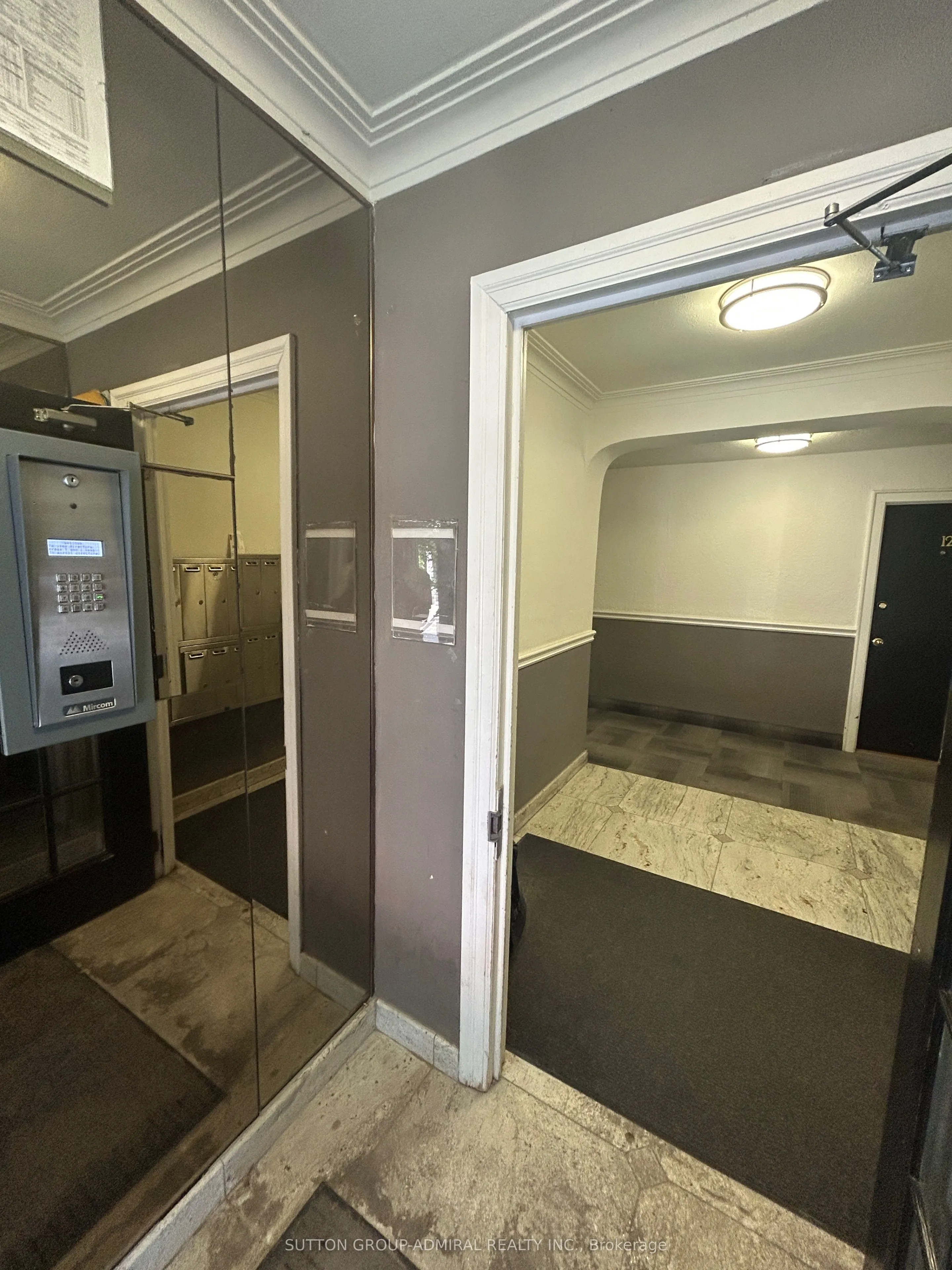 166 Eastbourne Avenue, #28