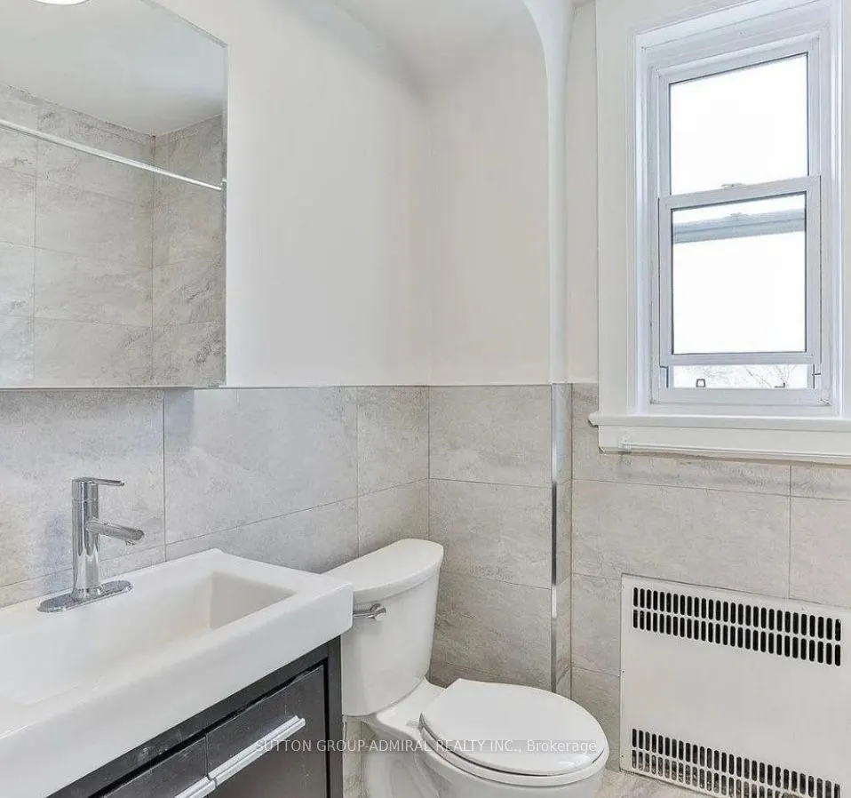 448 Spadina Road, #103