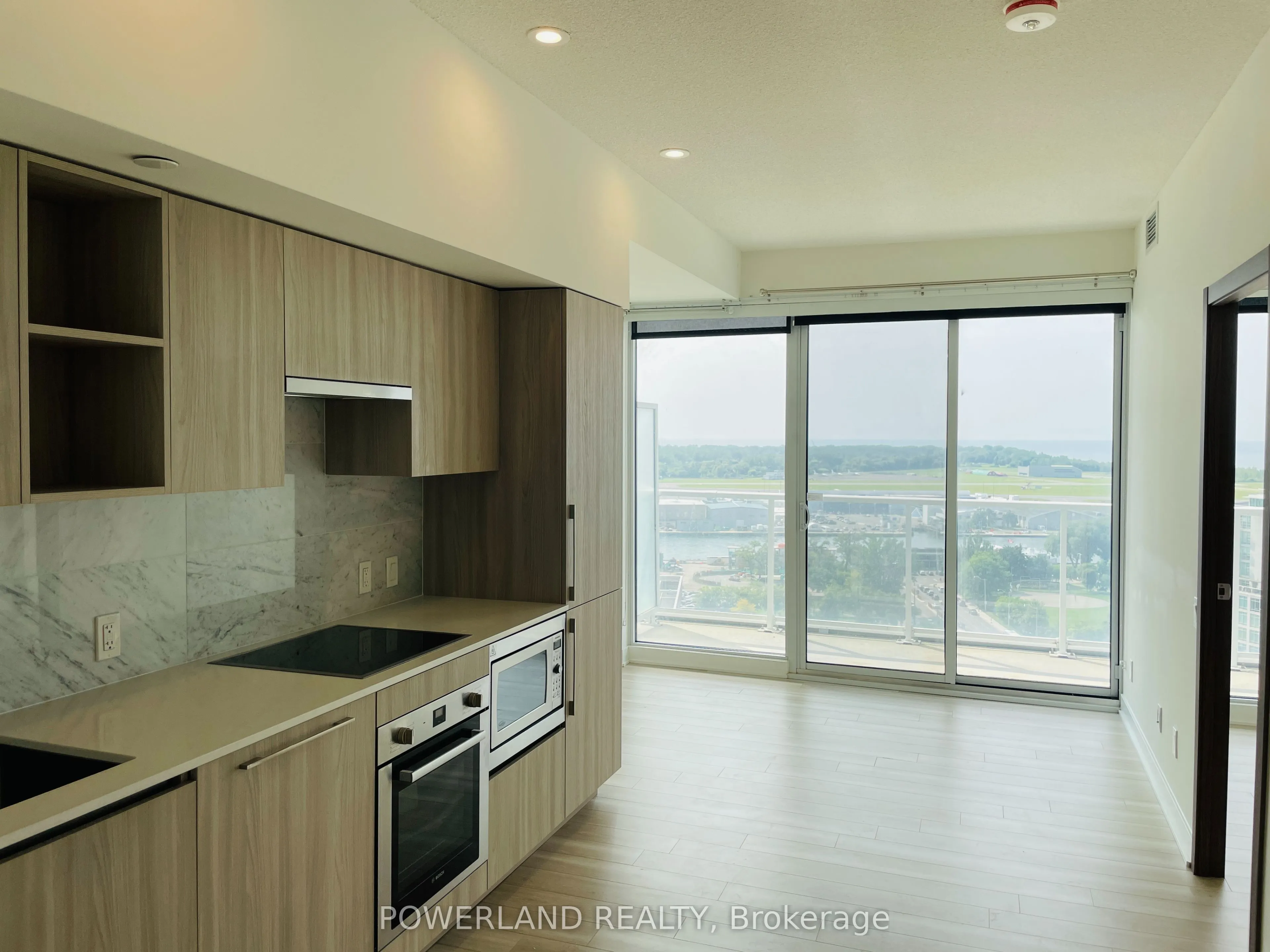 17 Bathurst Street, #2116