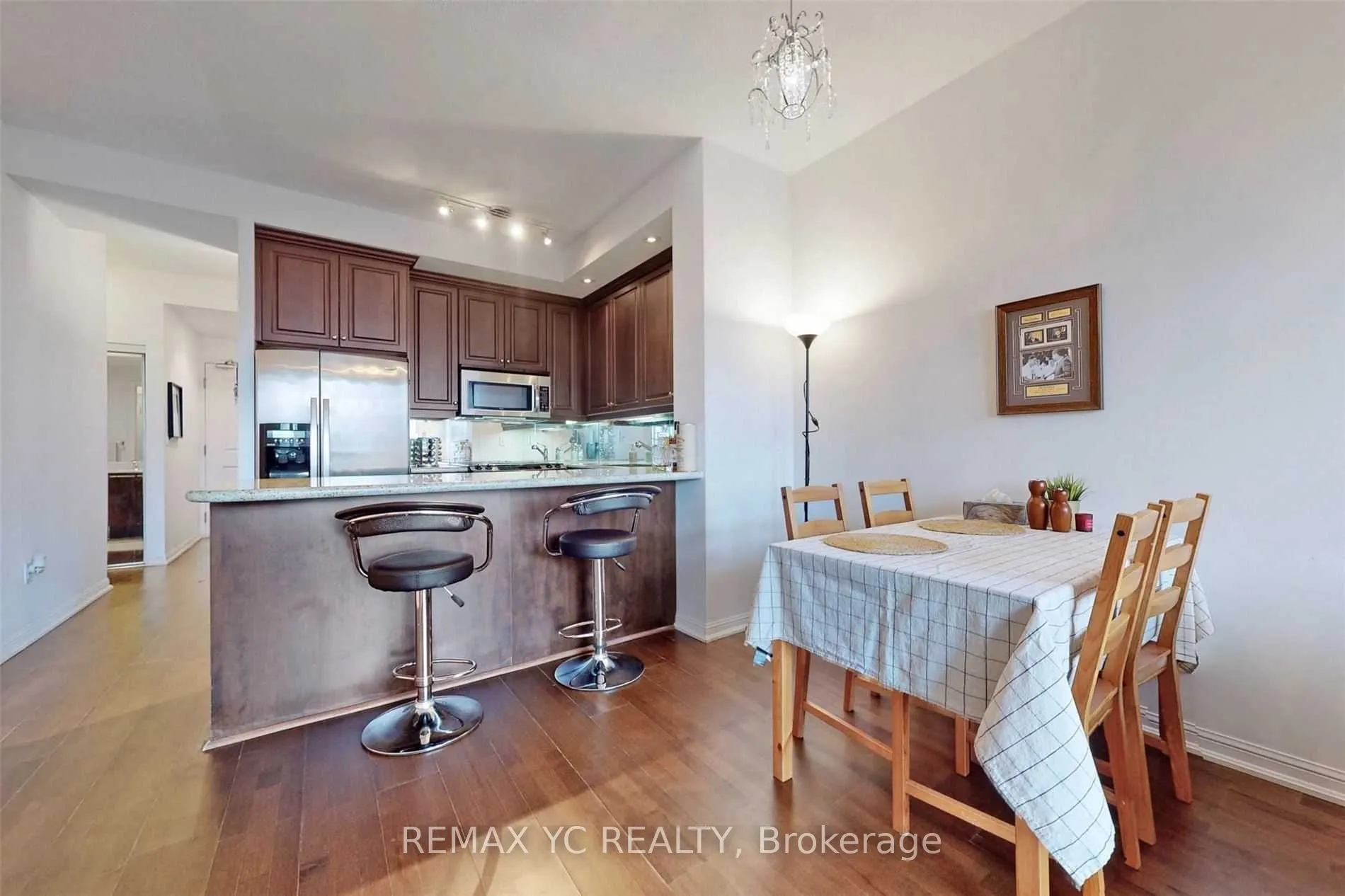 628 Fleet Street, #413