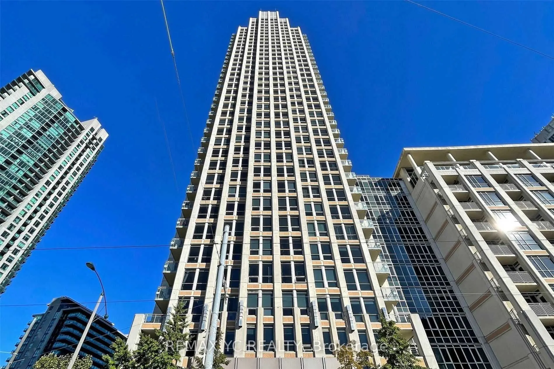 628 Fleet Street, #413