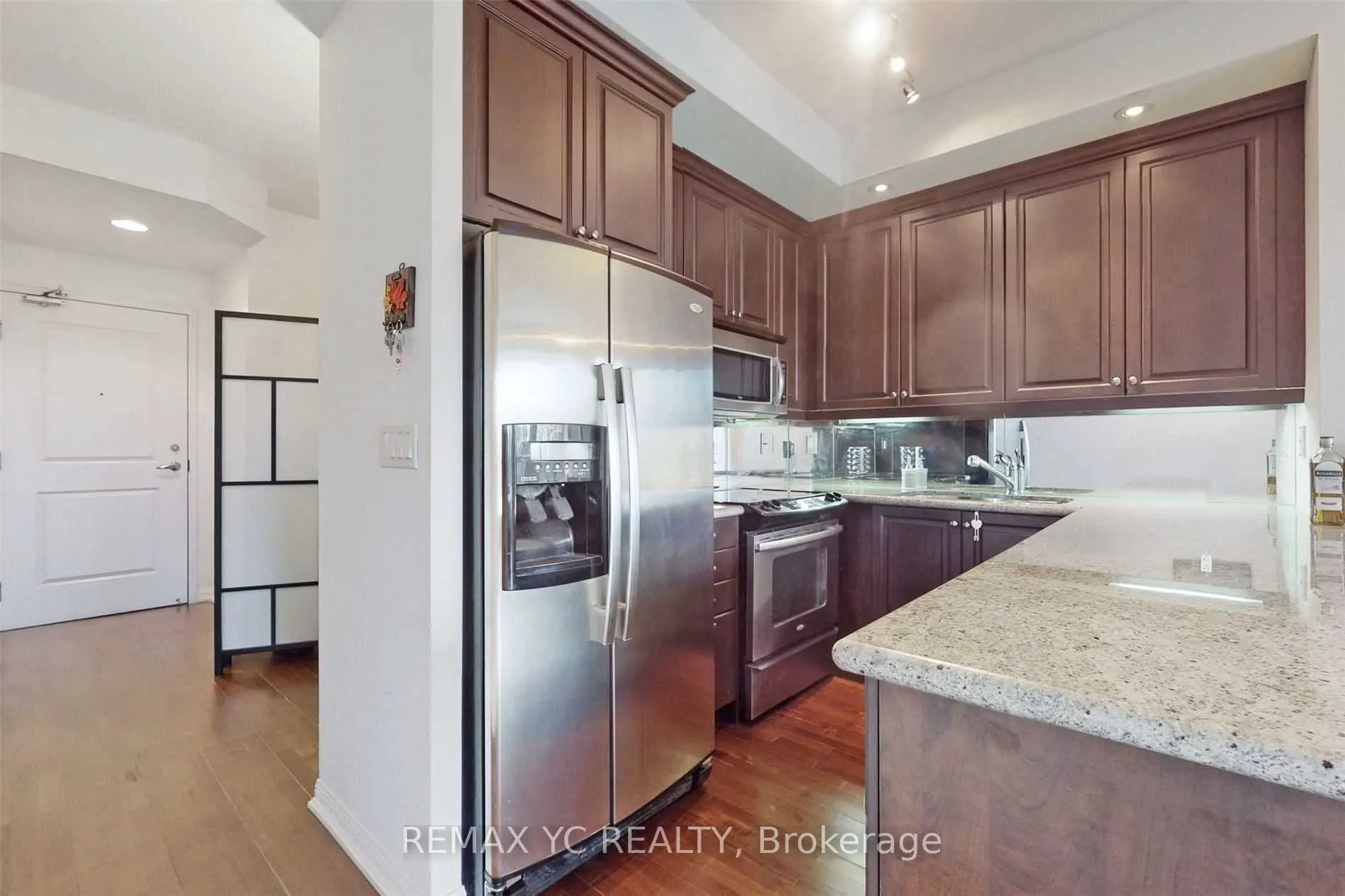 628 Fleet Street, #413