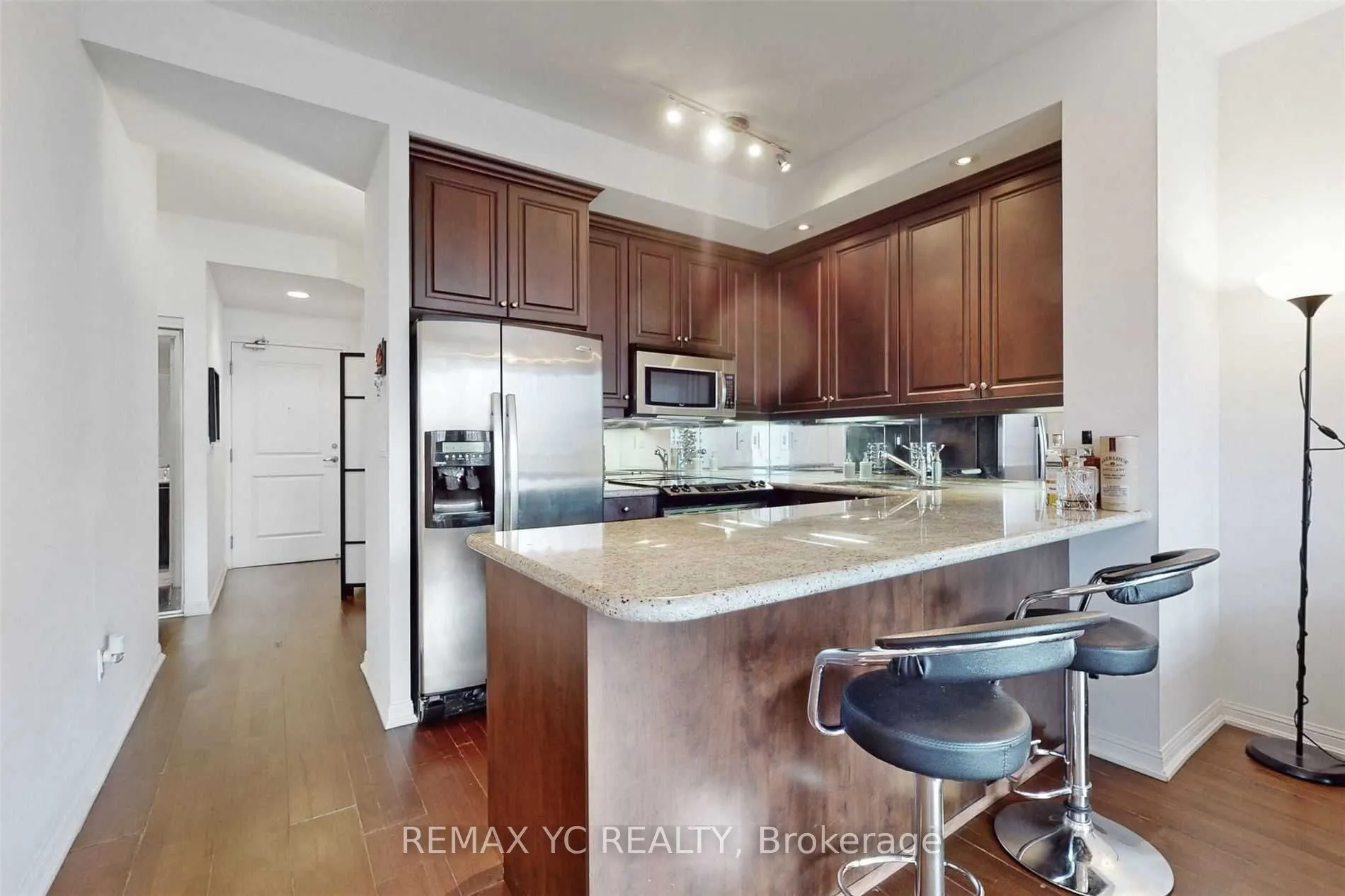 628 Fleet Street, #413