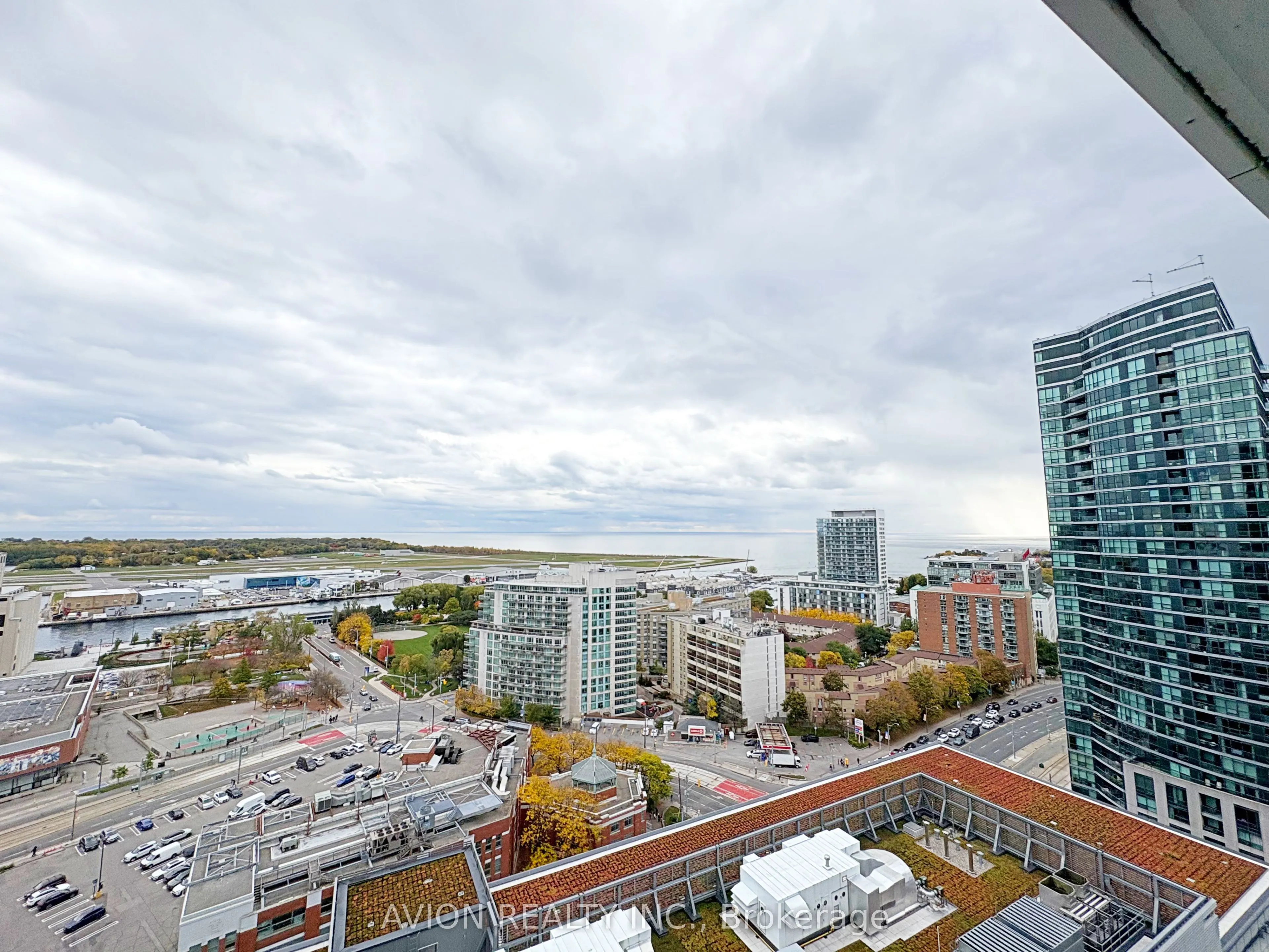 17 Bathurst Street, #2516