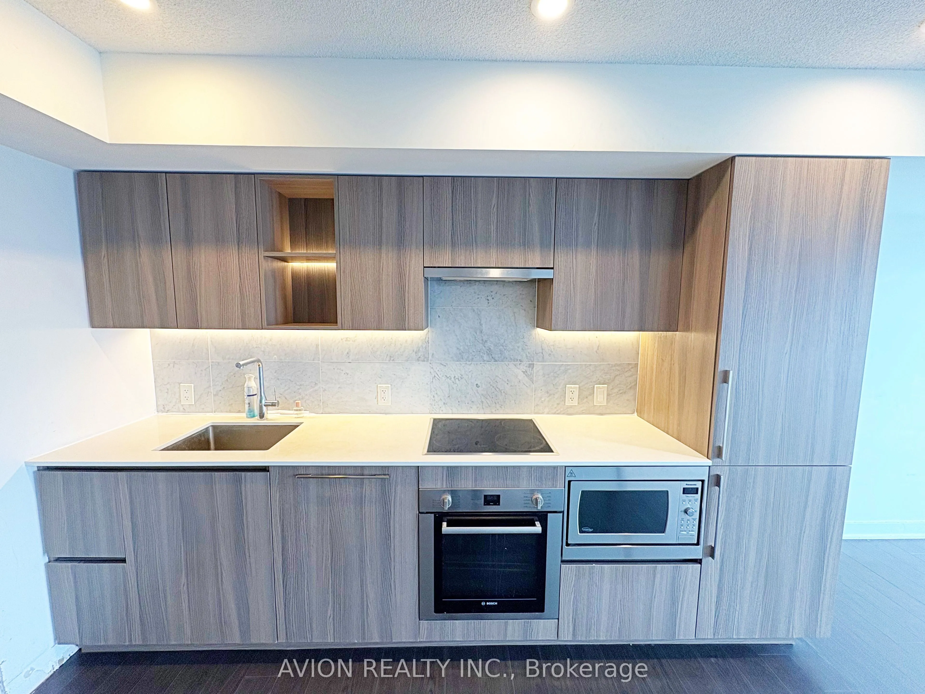 17 Bathurst Street, #2516