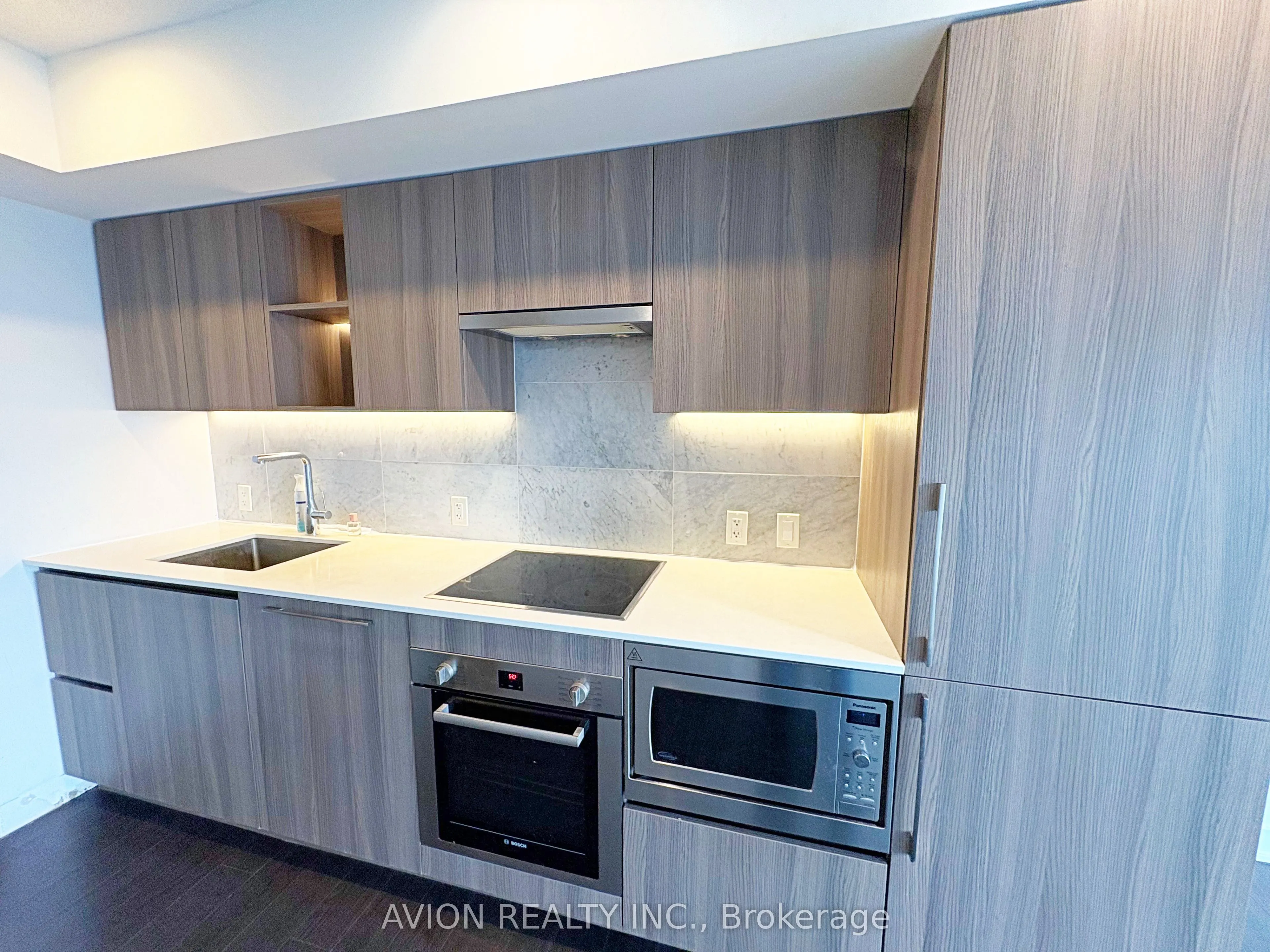 17 Bathurst Street, #2516