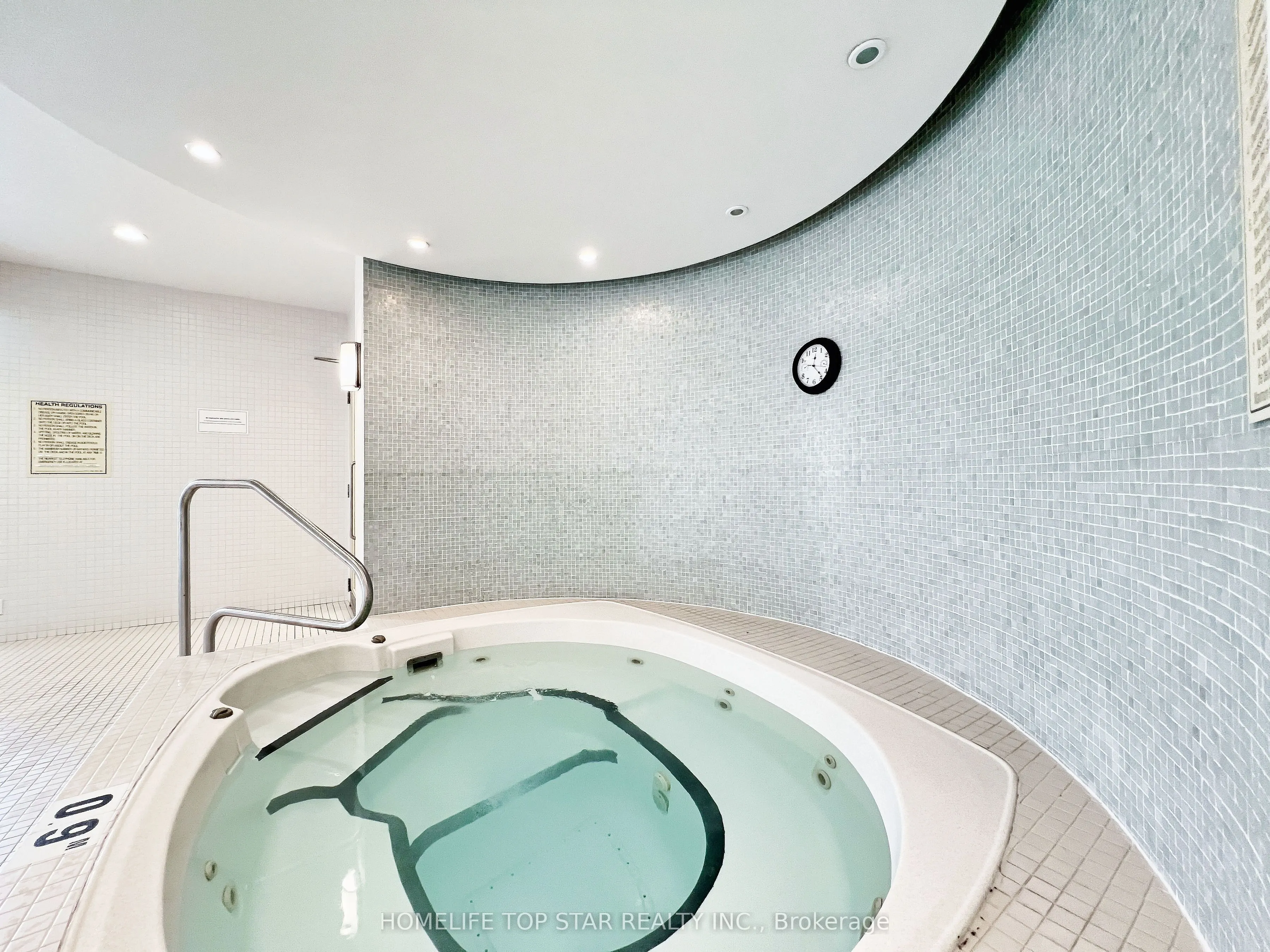 228 Queens Quay W, #1006