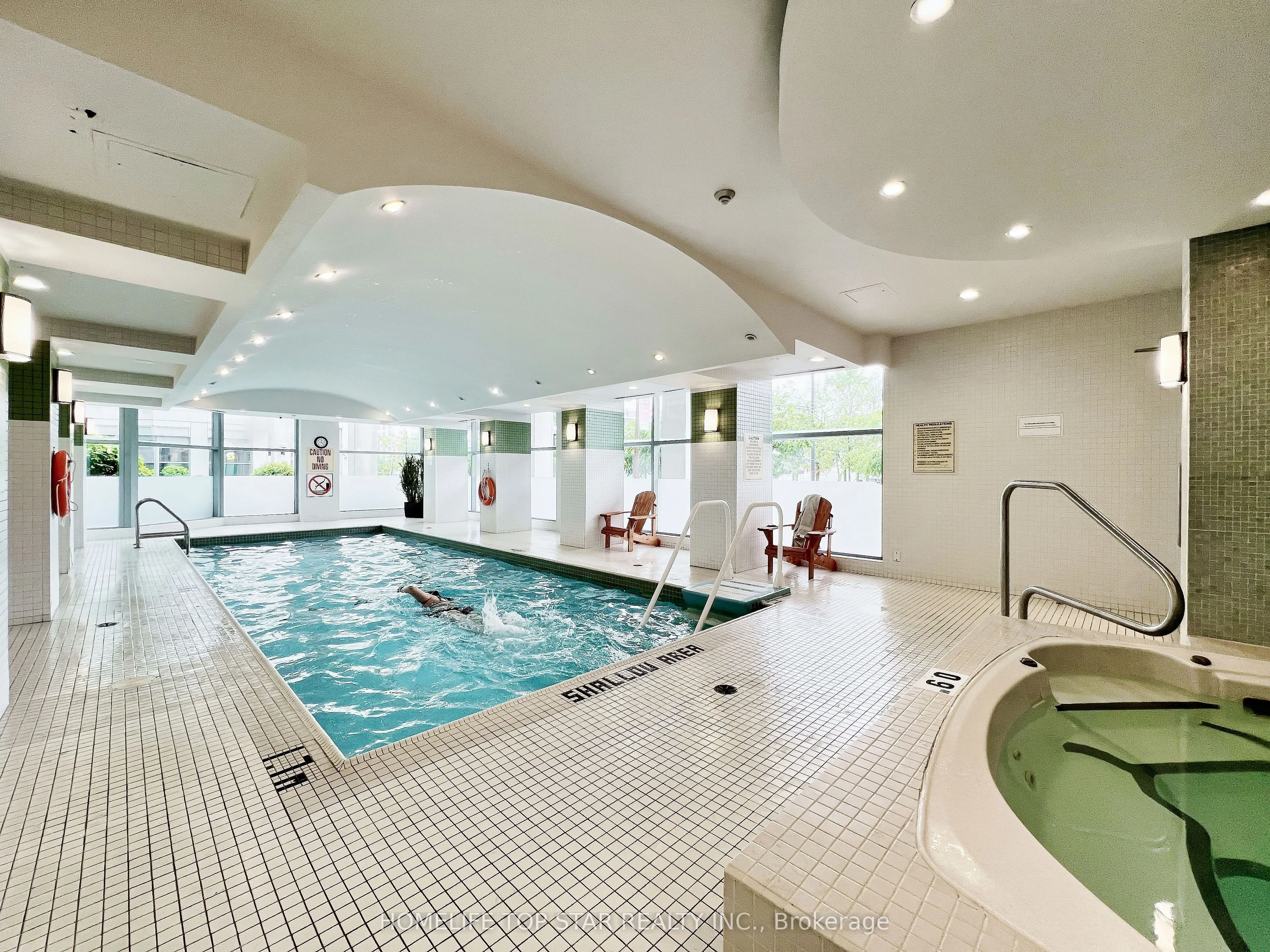 228 Queens Quay W, #1006