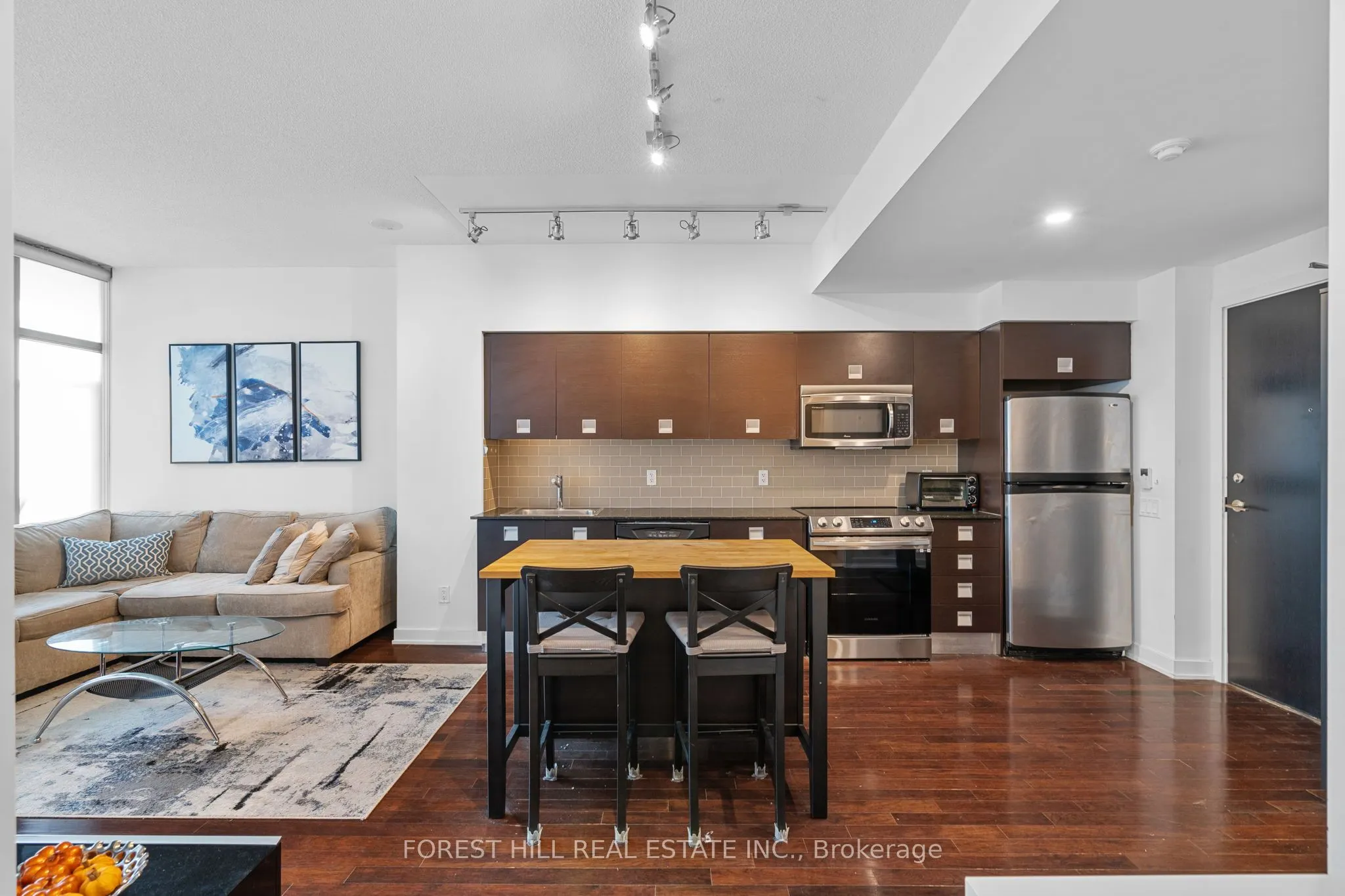 33 Charles Street, #1101