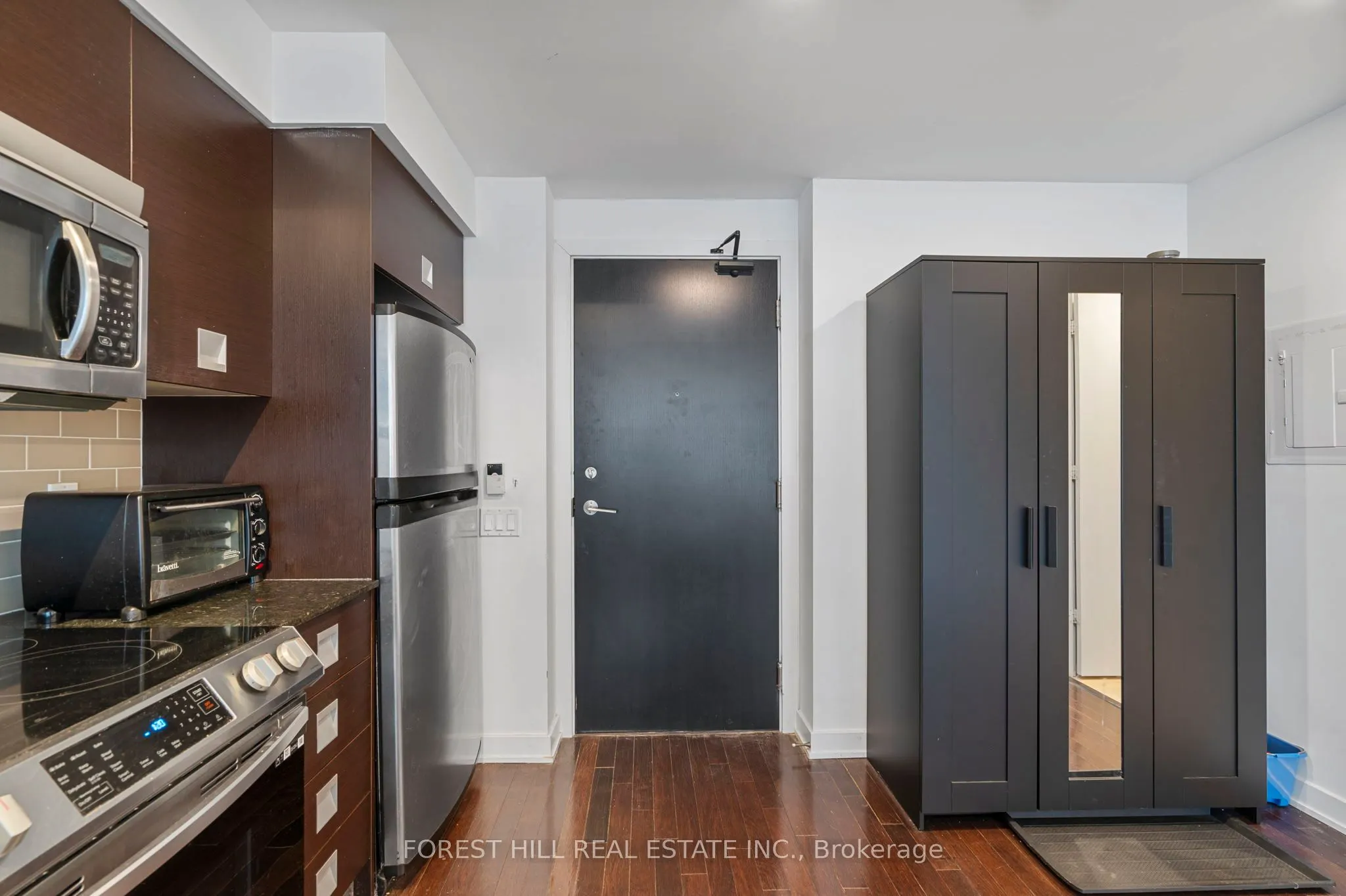 33 Charles Street, #1101