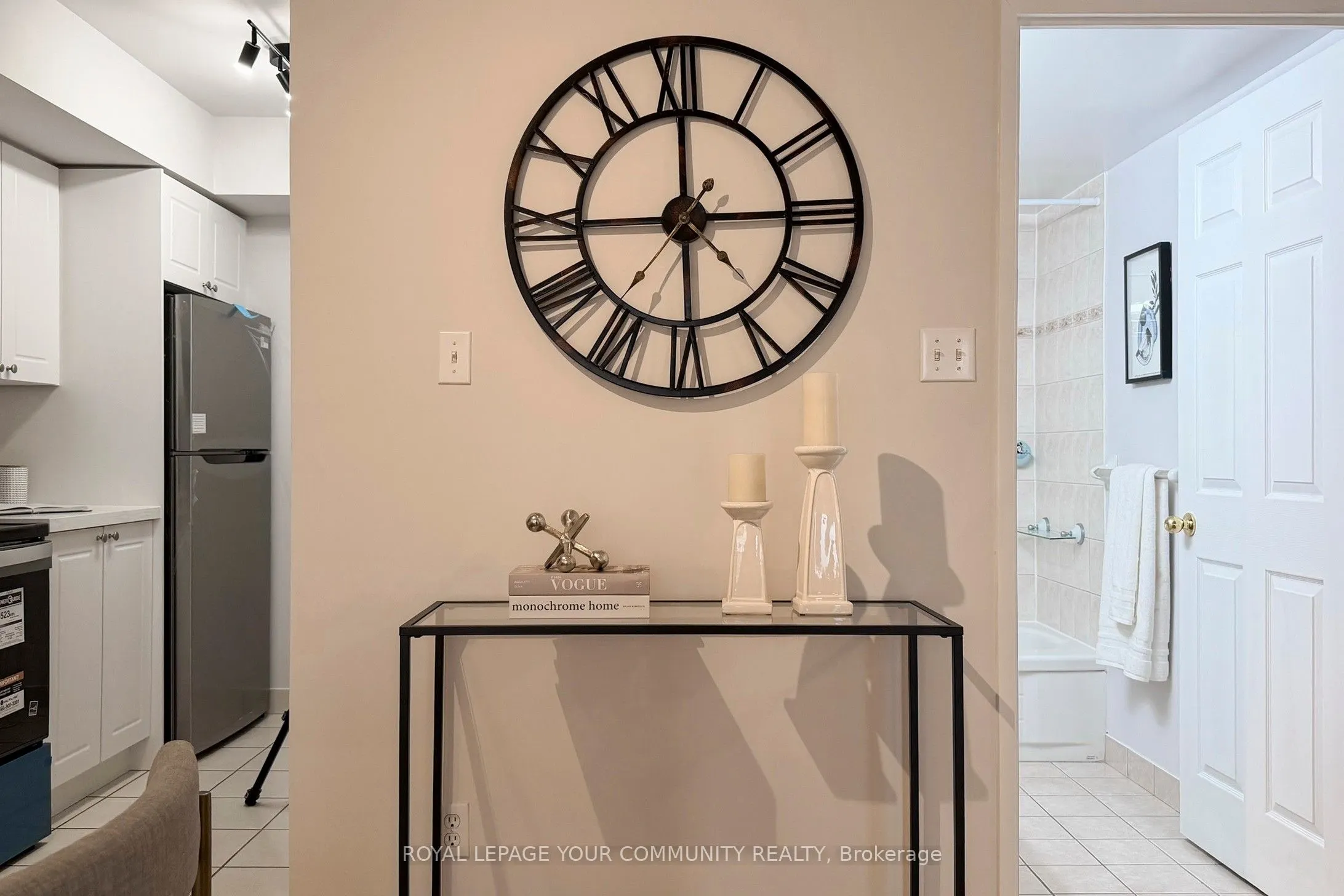 260 Doris Avenue, #1201