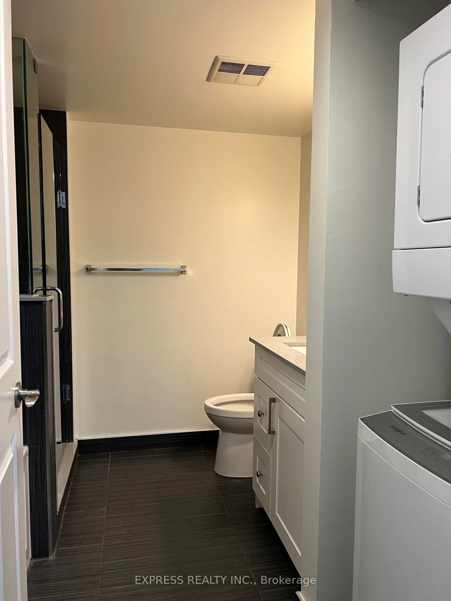 942 Yonge Street, #414