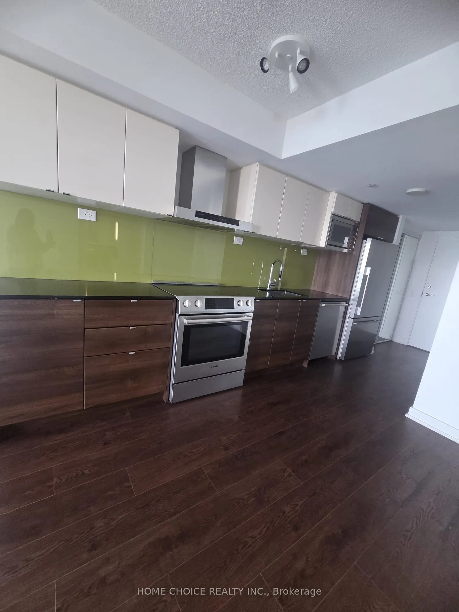 72 Esther Shiner Boulevard, #311