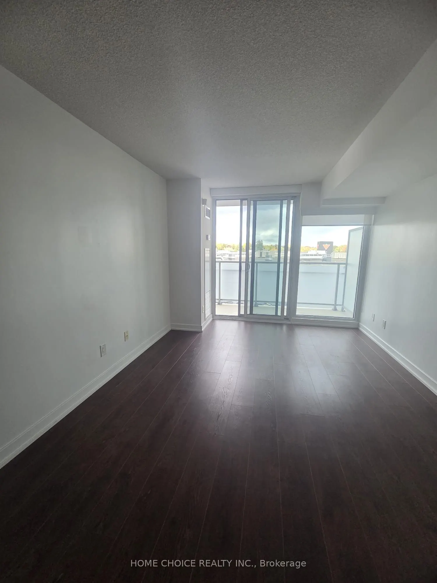 72 Esther Shiner Boulevard, #311