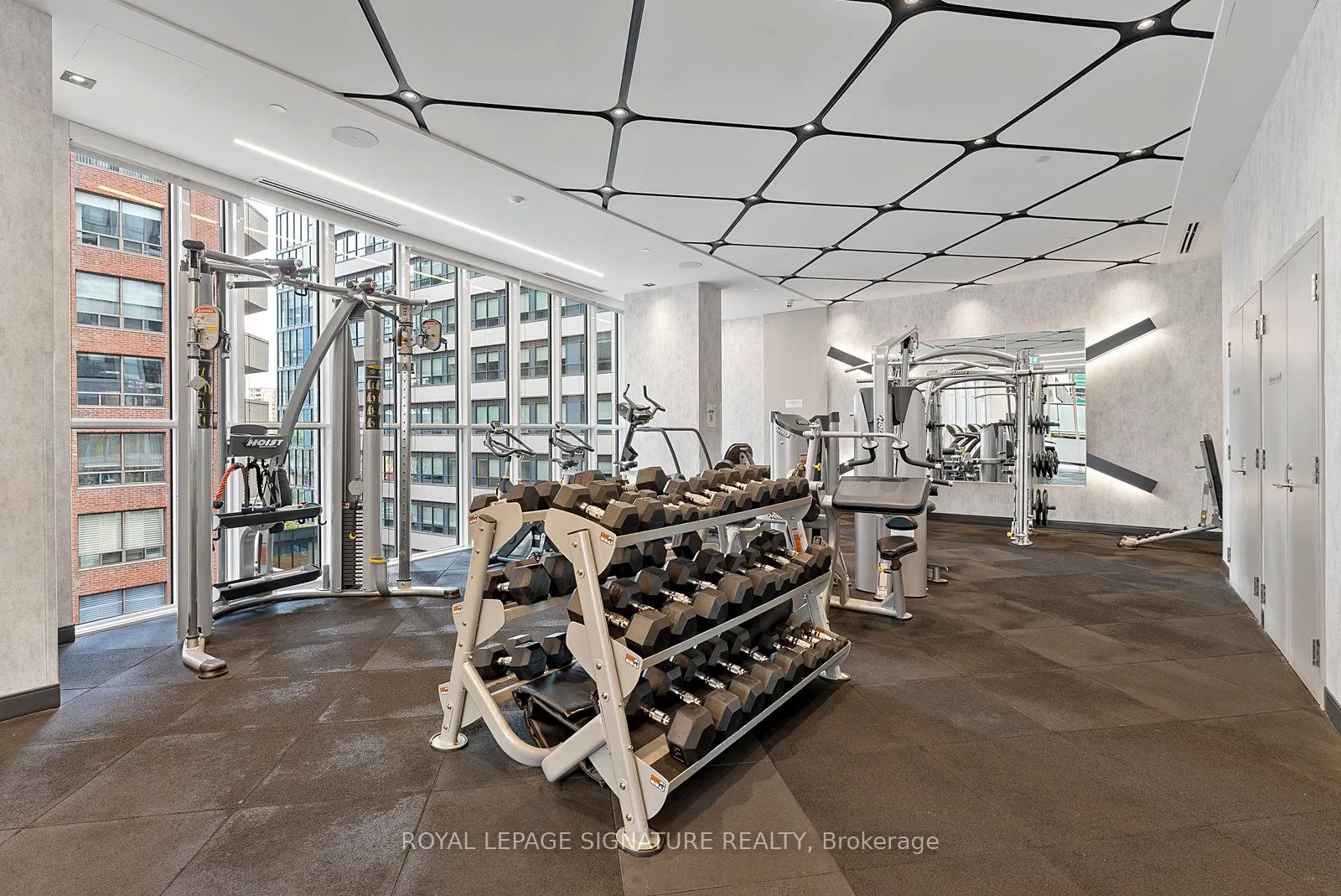 77 Mutual Street, #2501