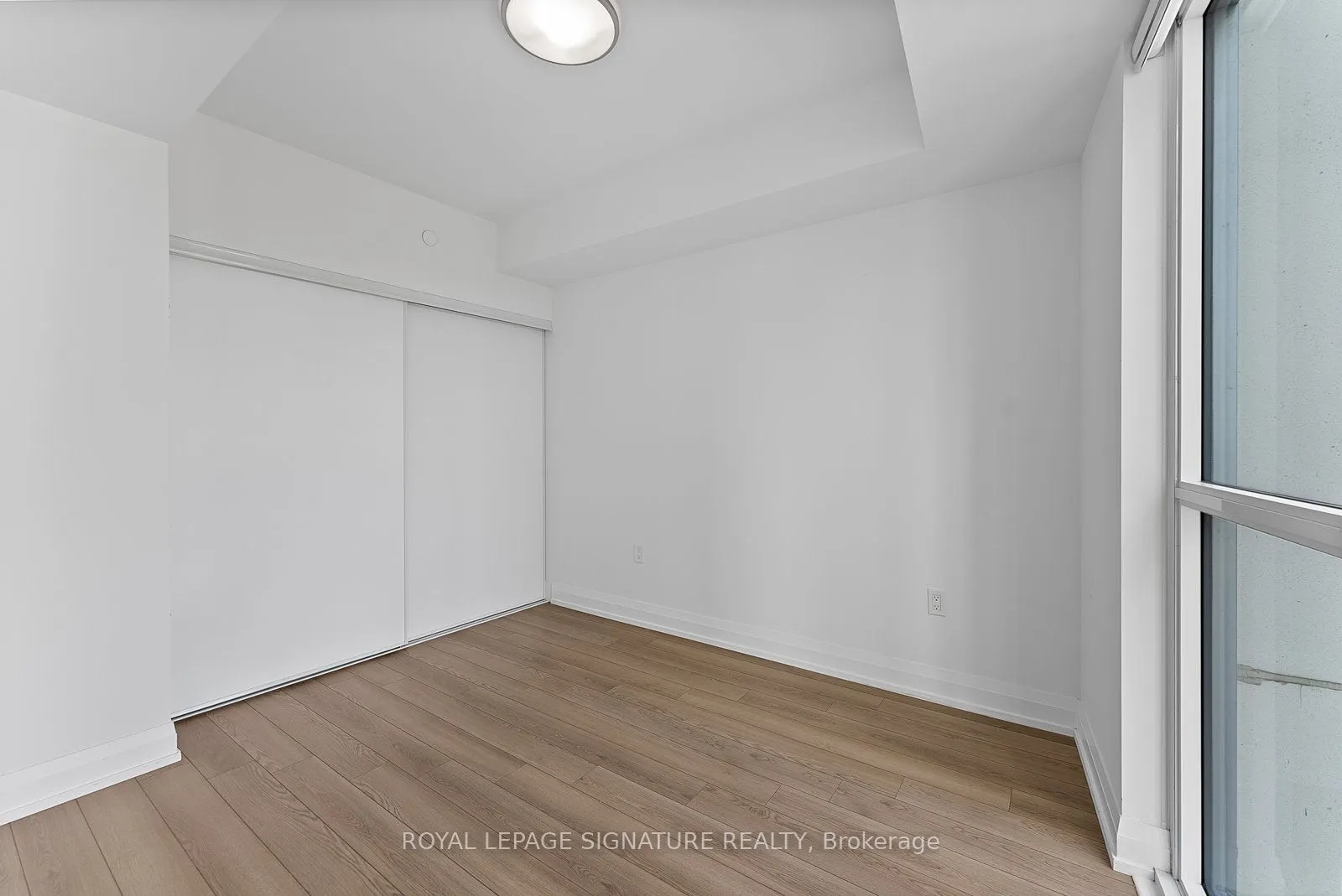 77 Mutual Street, #2501