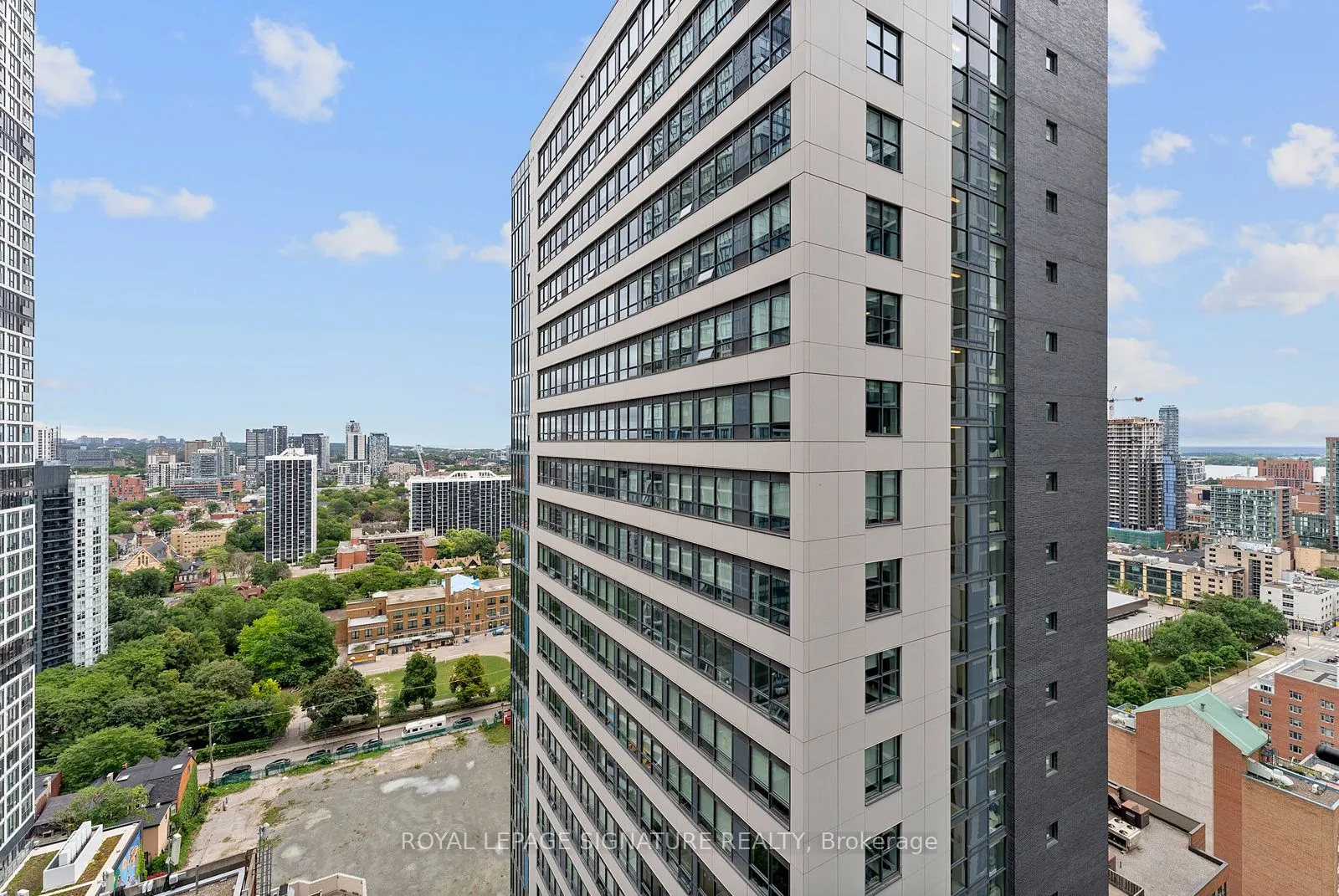 77 Mutual Street, #2501