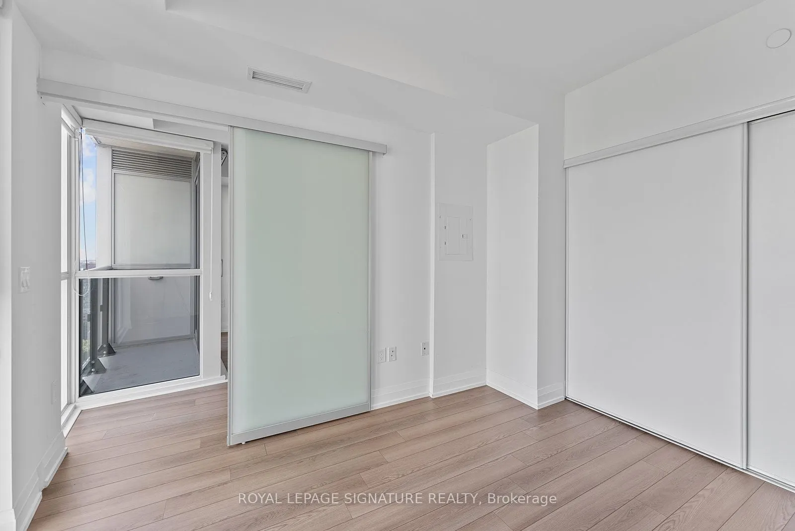 77 Mutual Street, #2501