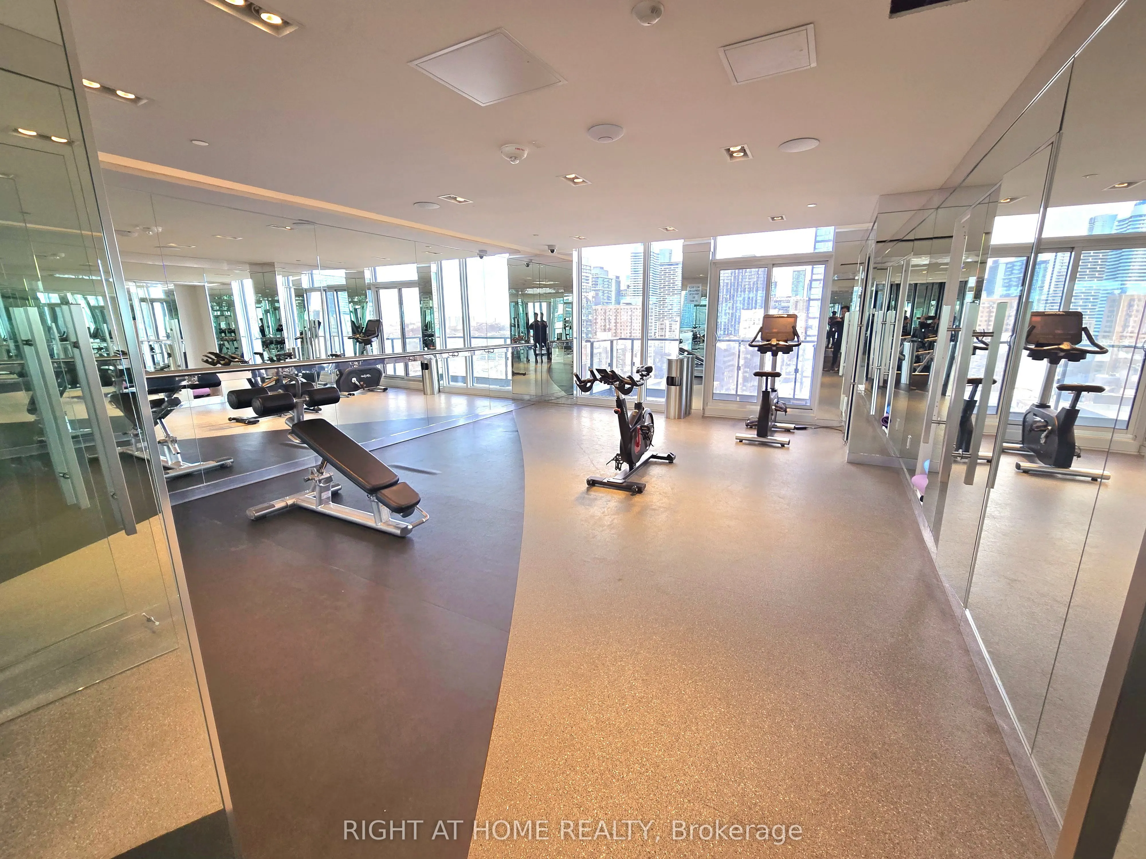 251 Jarvis Street, #931