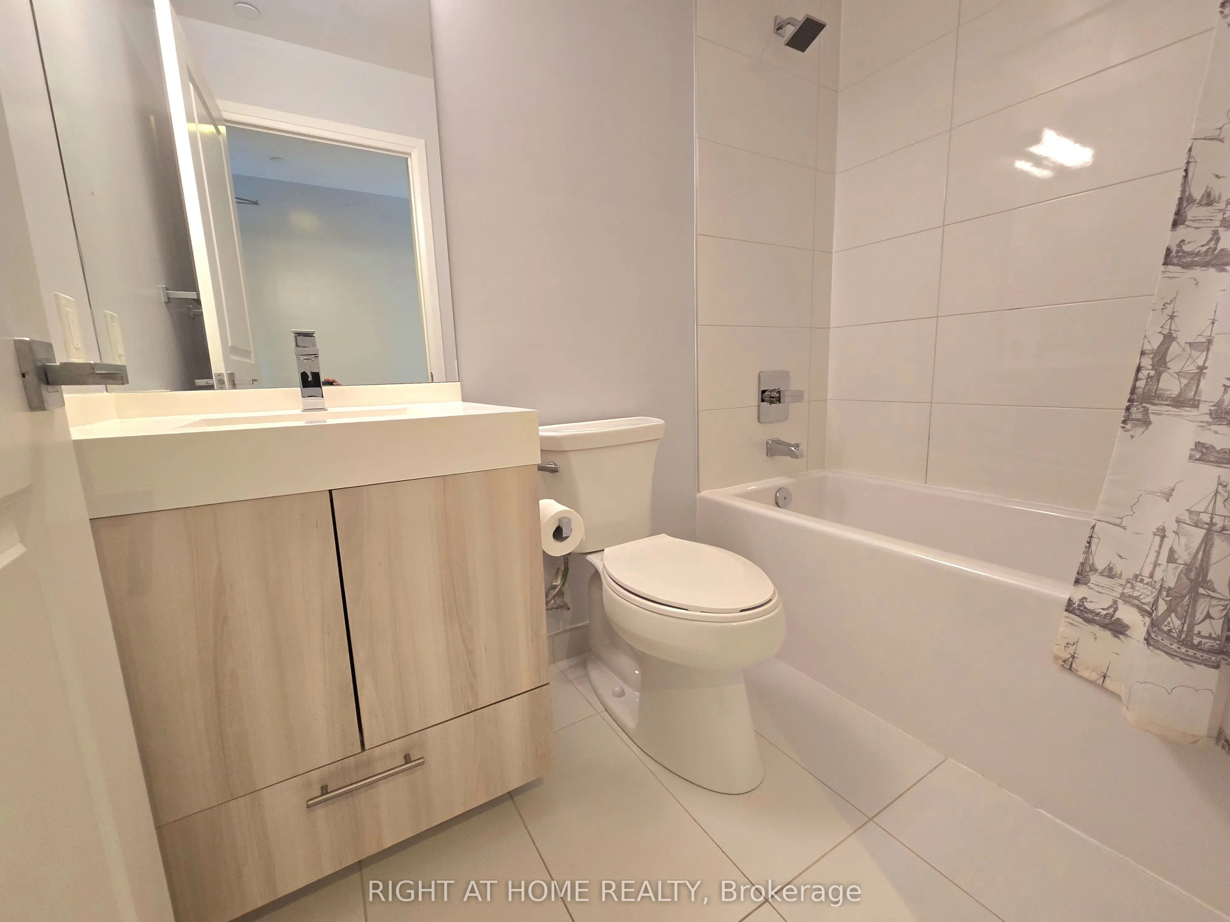 251 Jarvis Street, #931