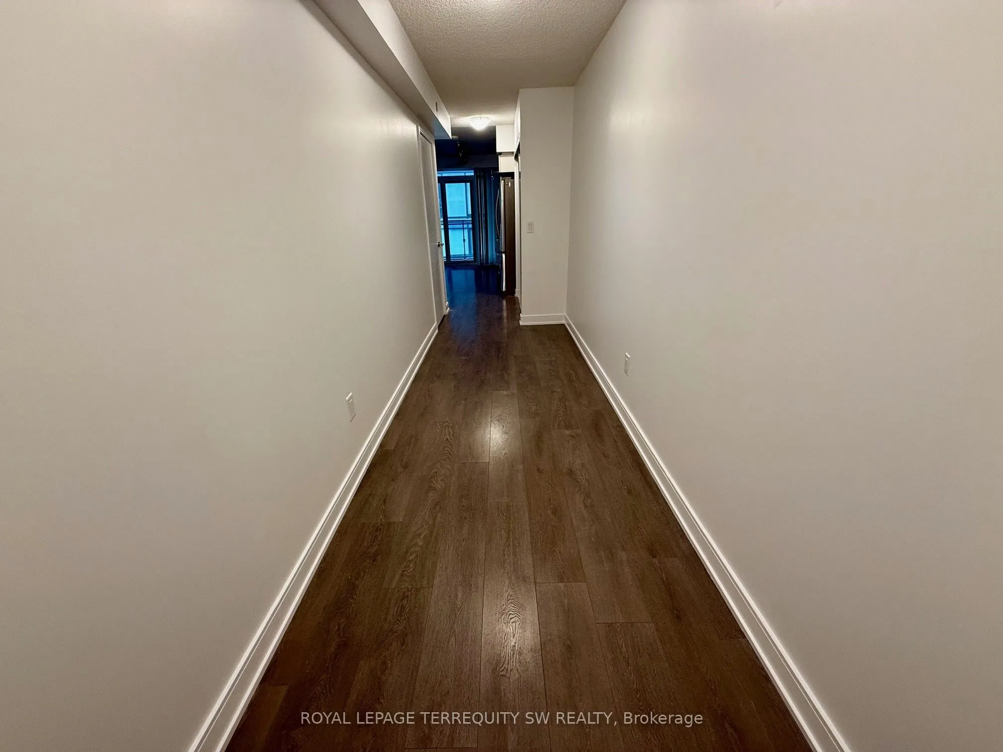 525 Adelaide Street W, #1129