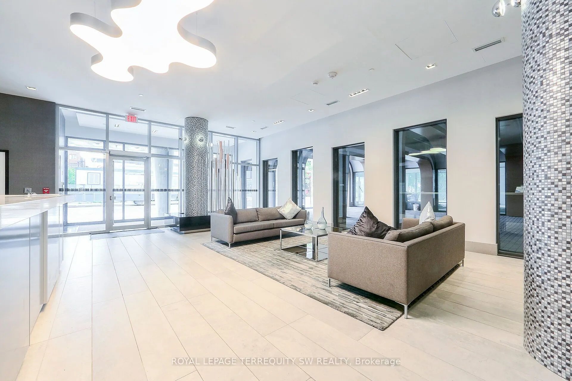 525 Adelaide Street W, #1129