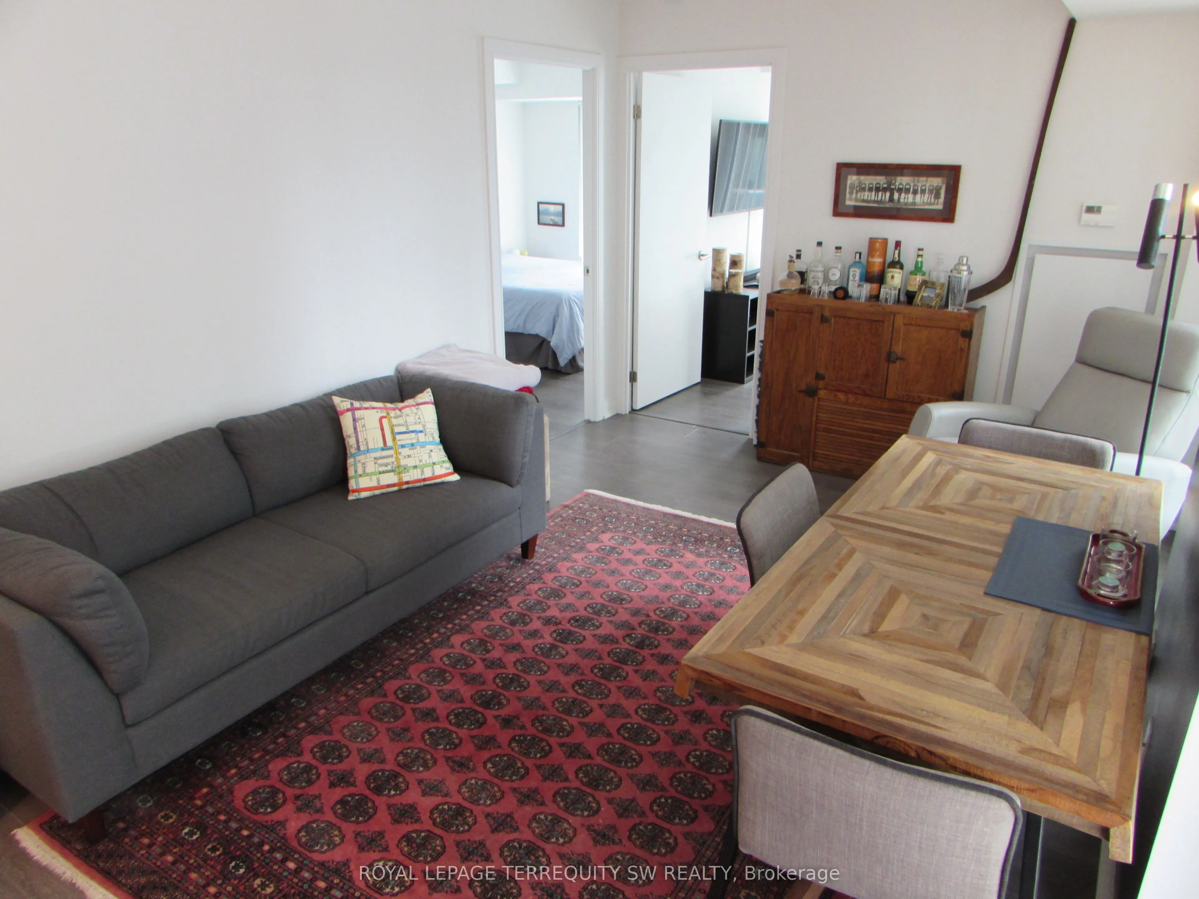 525 Adelaide Street W, #1129