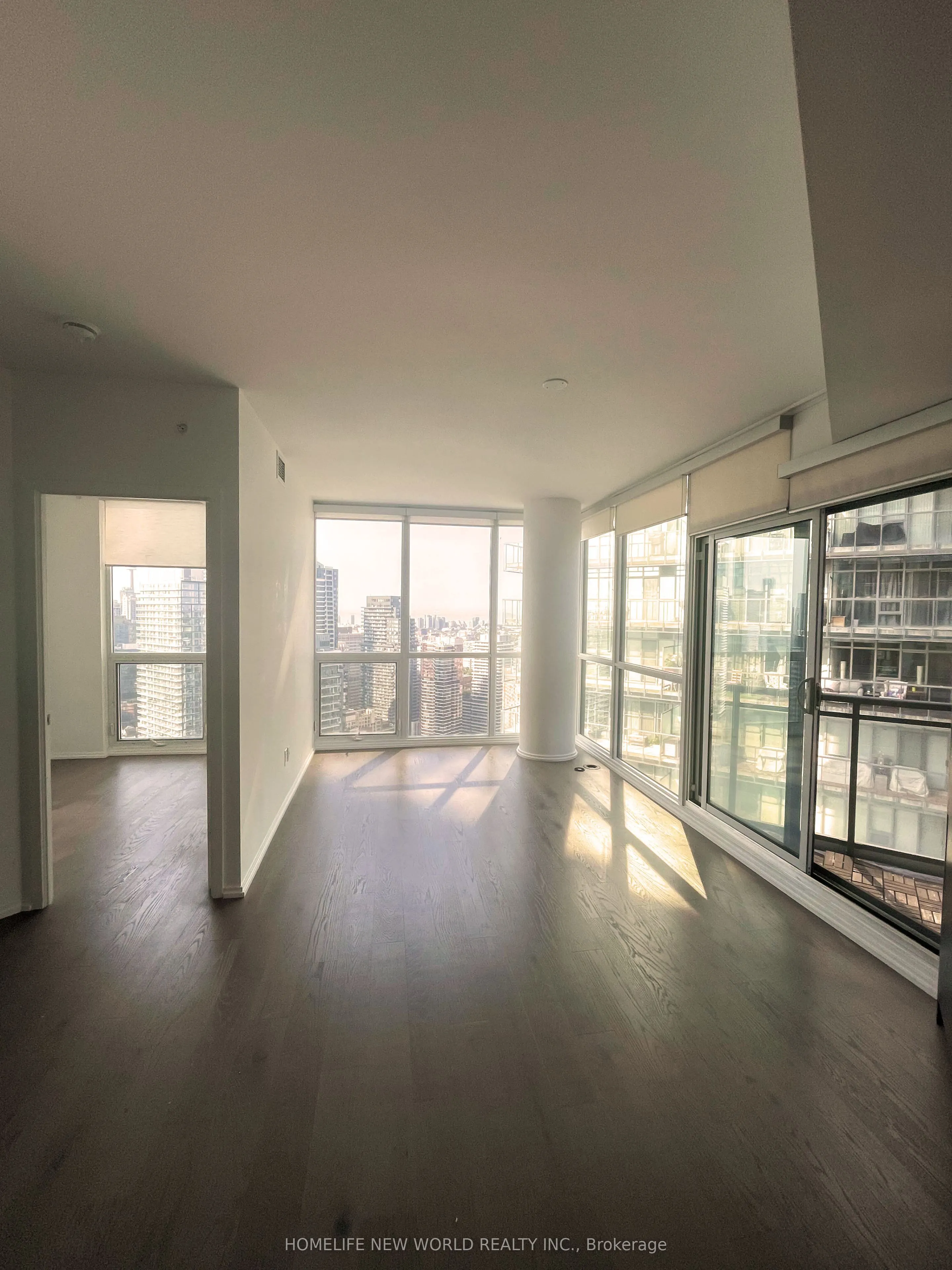 45 Charles Street E, #4702