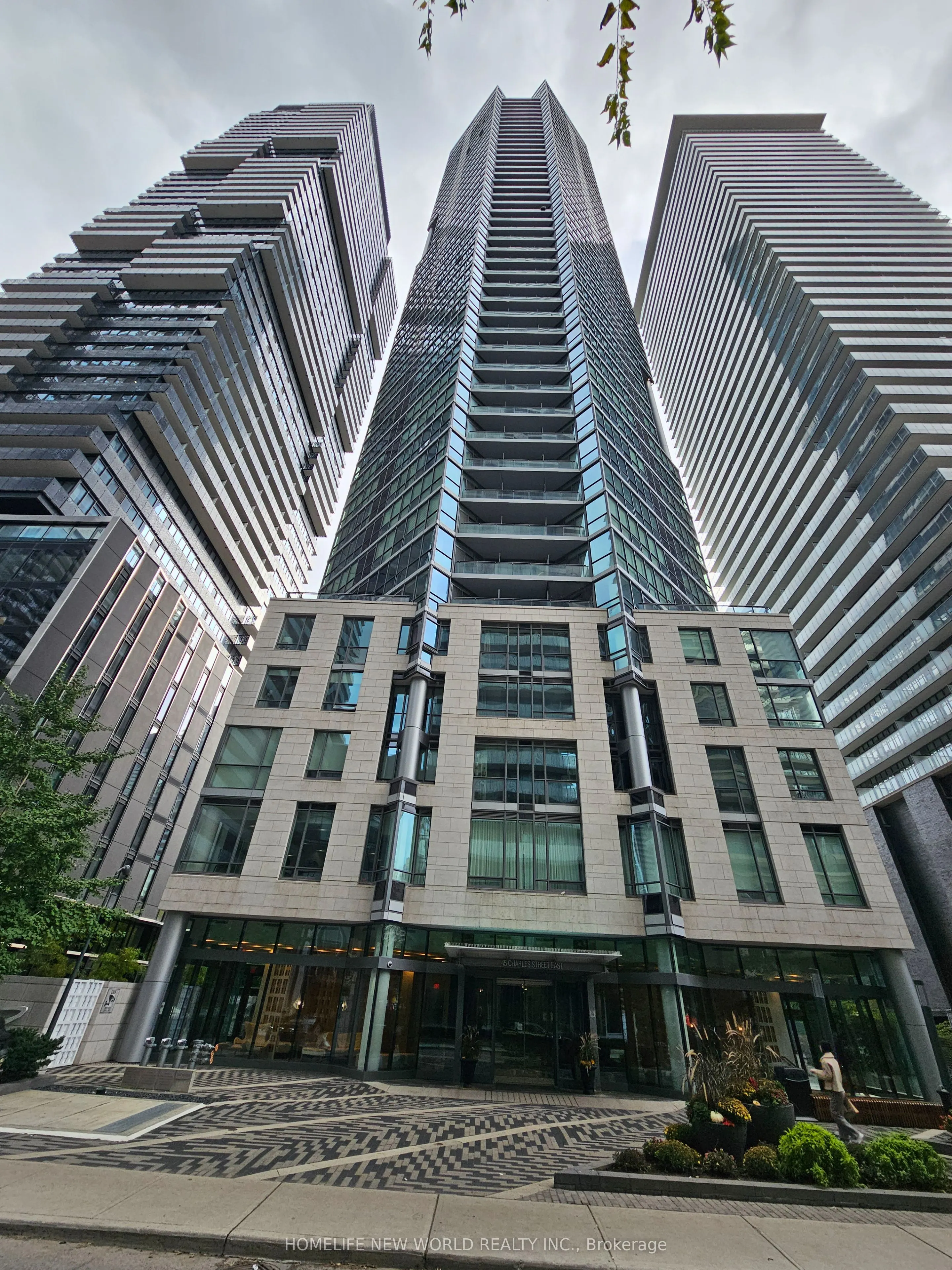 45 Charles Street E, #4702