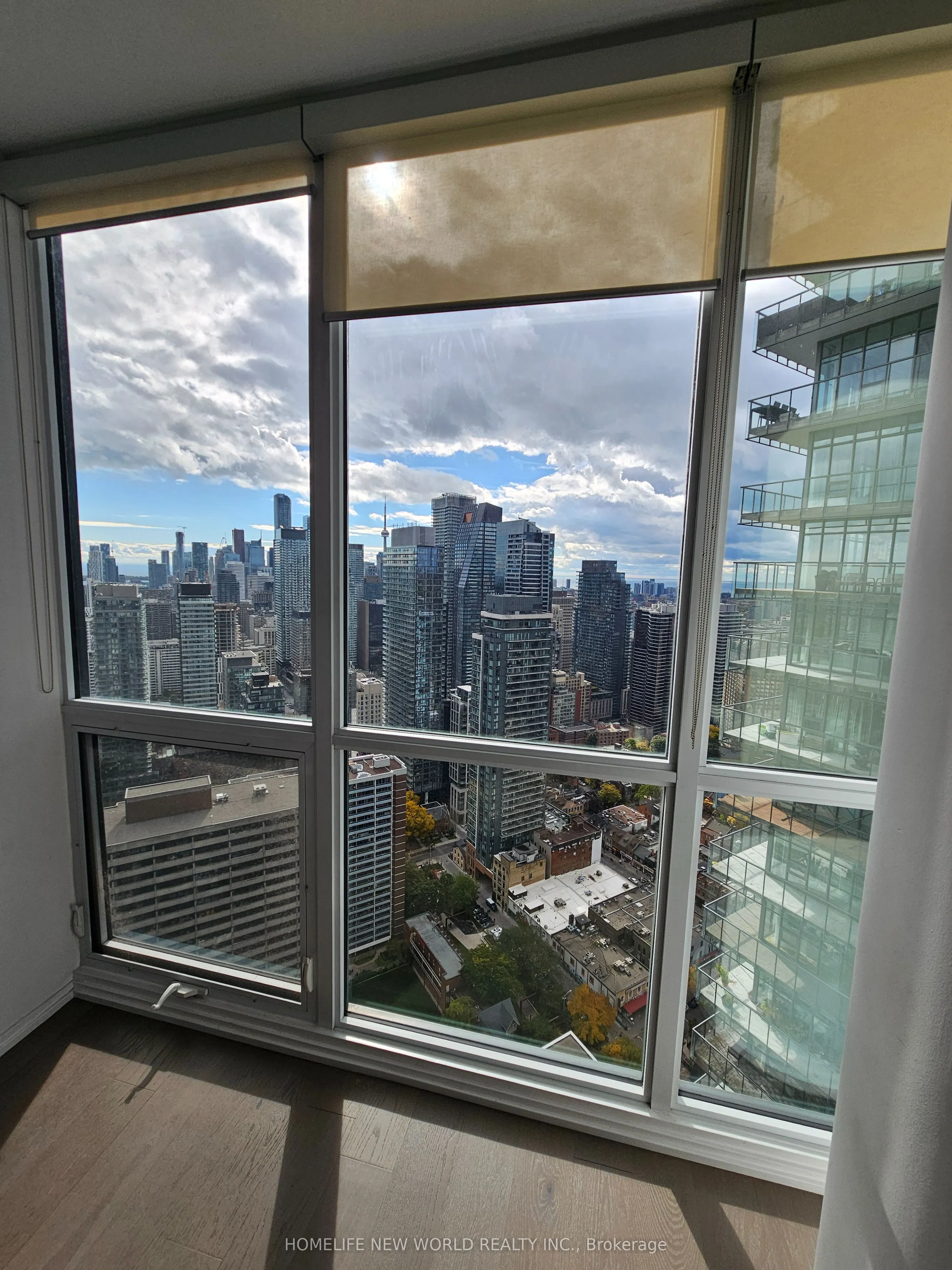 45 Charles Street E, #4702