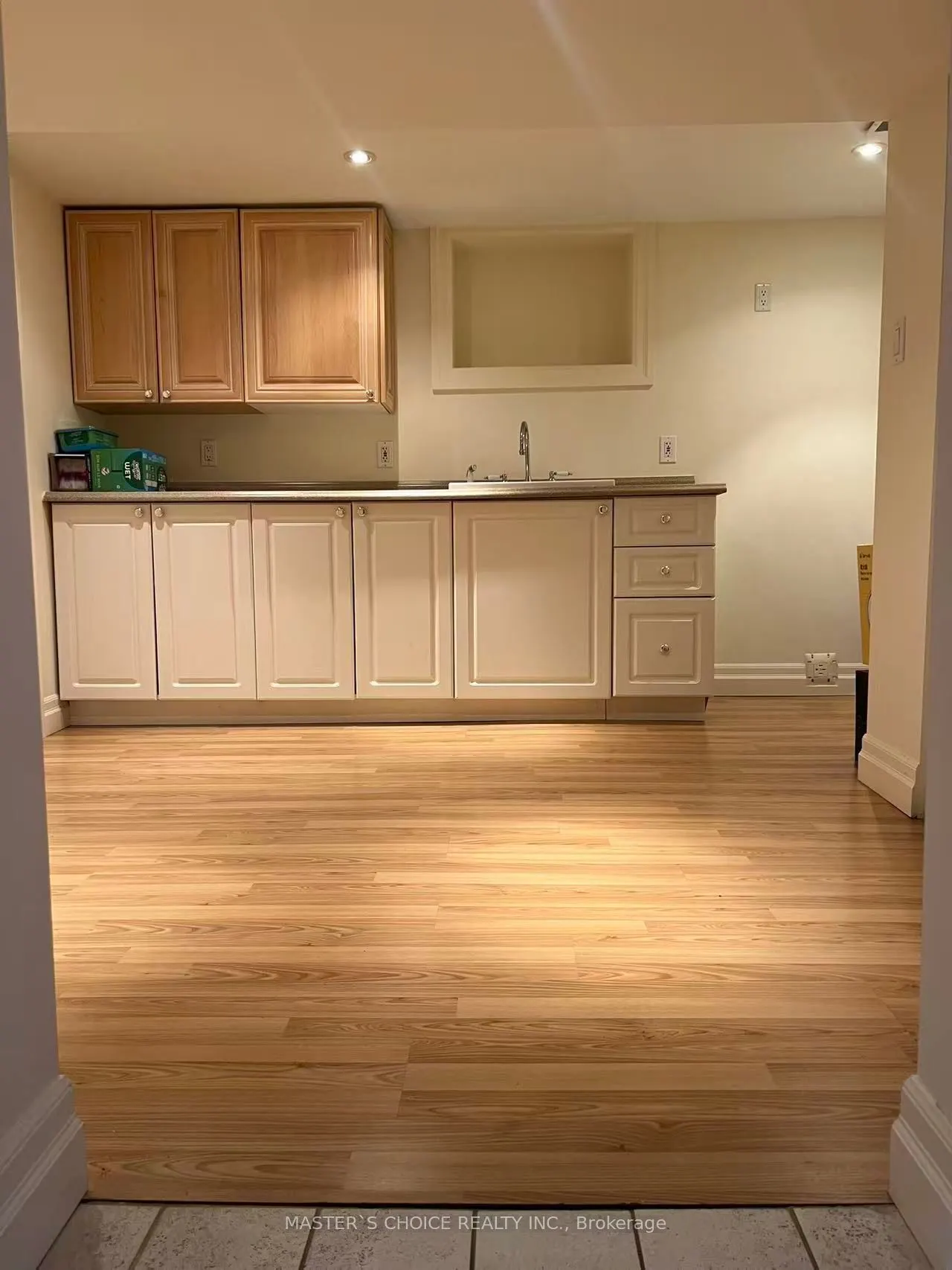 136 Chatsworth Drive