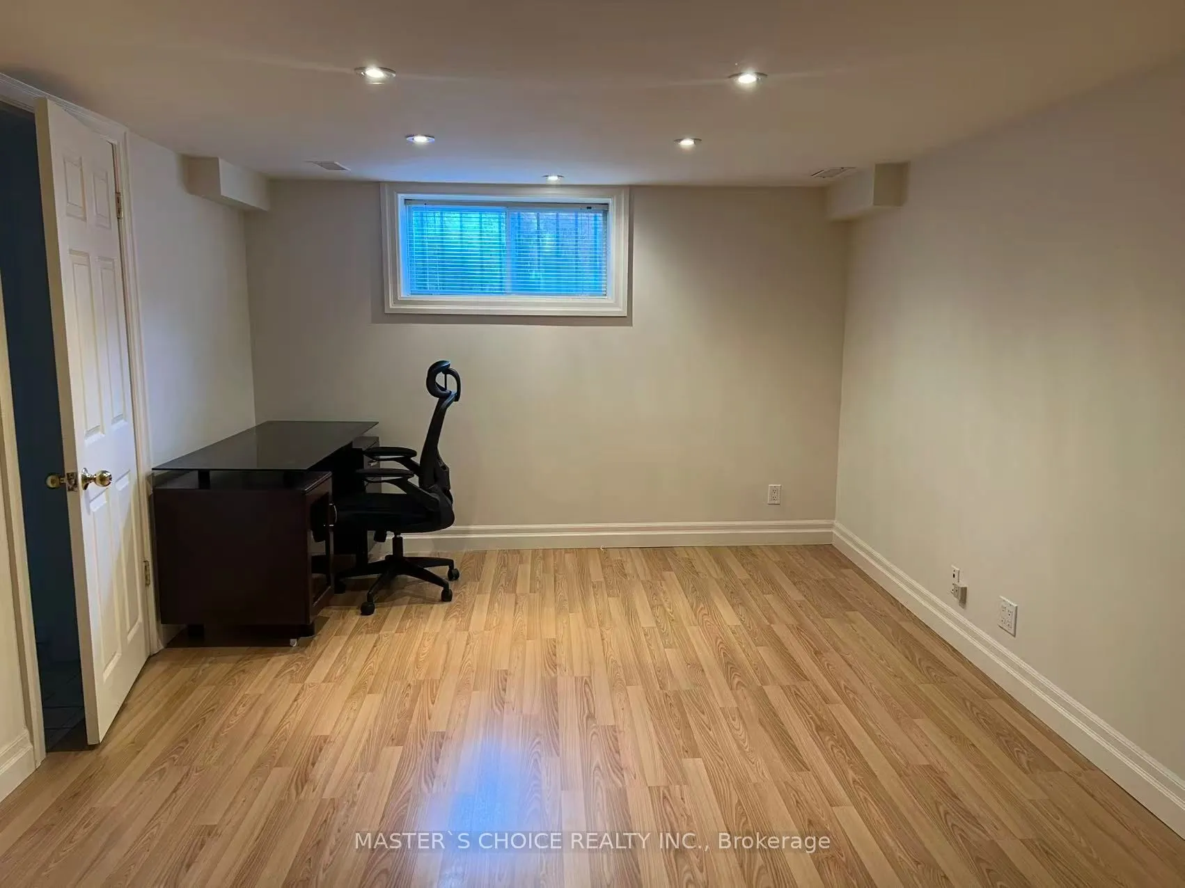 136 Chatsworth Drive