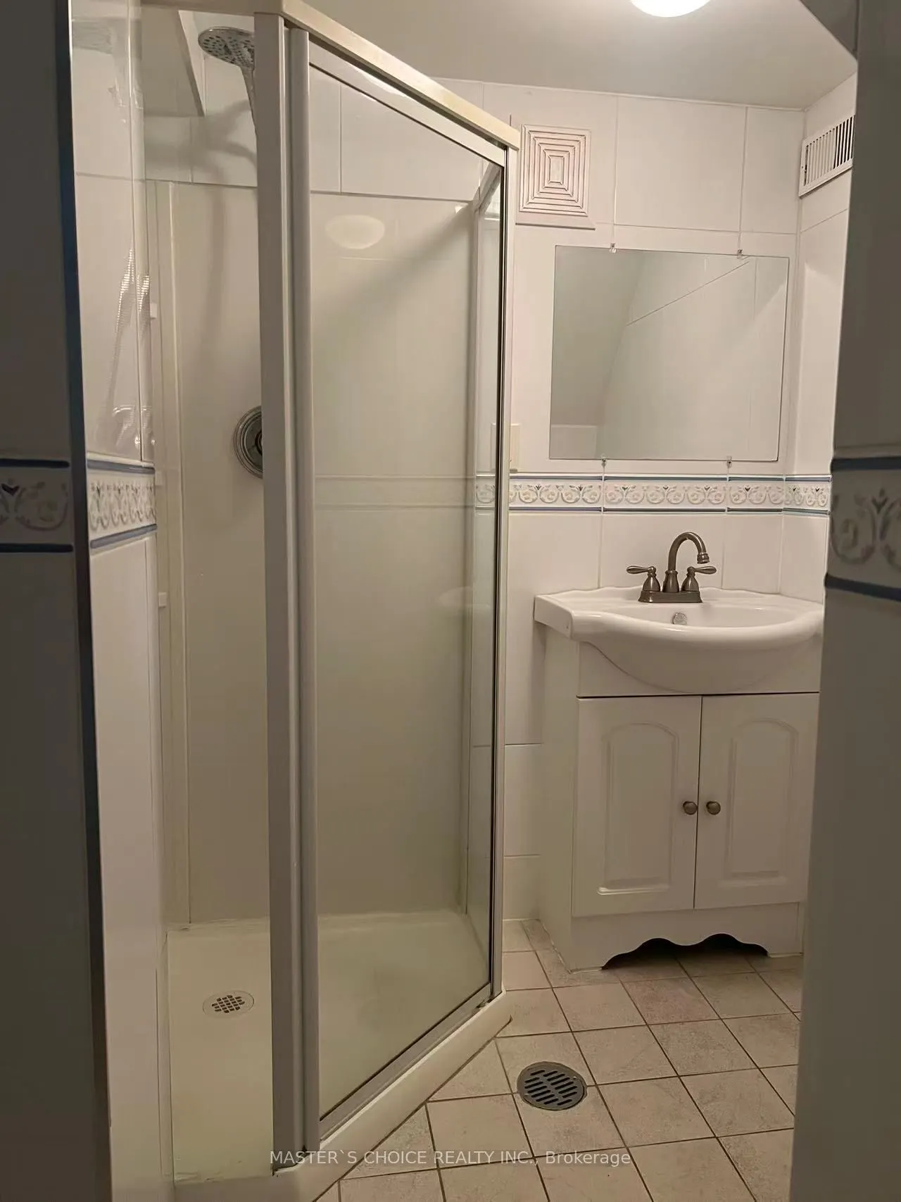 136 Chatsworth Drive