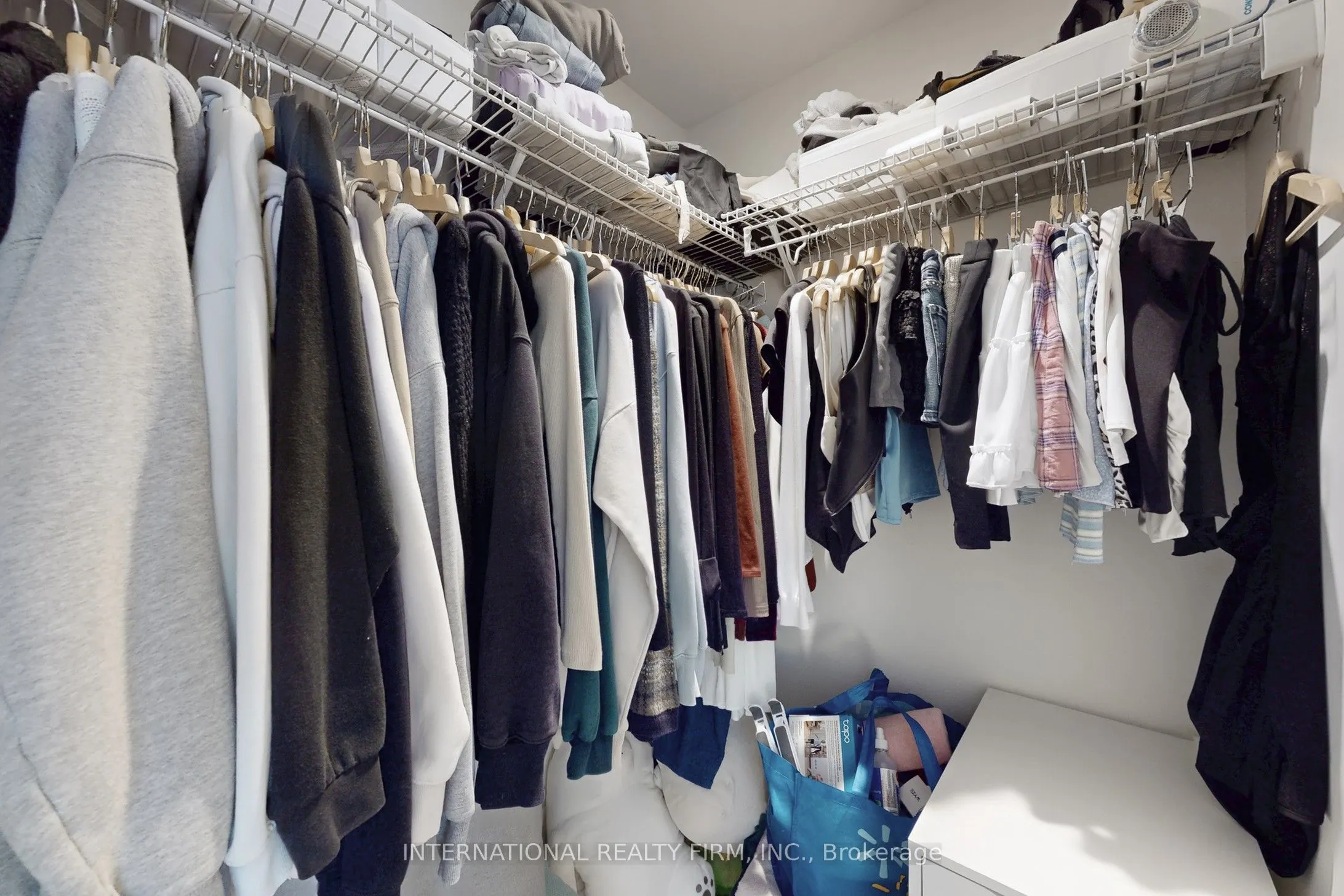 45 Charles Street E, #2911