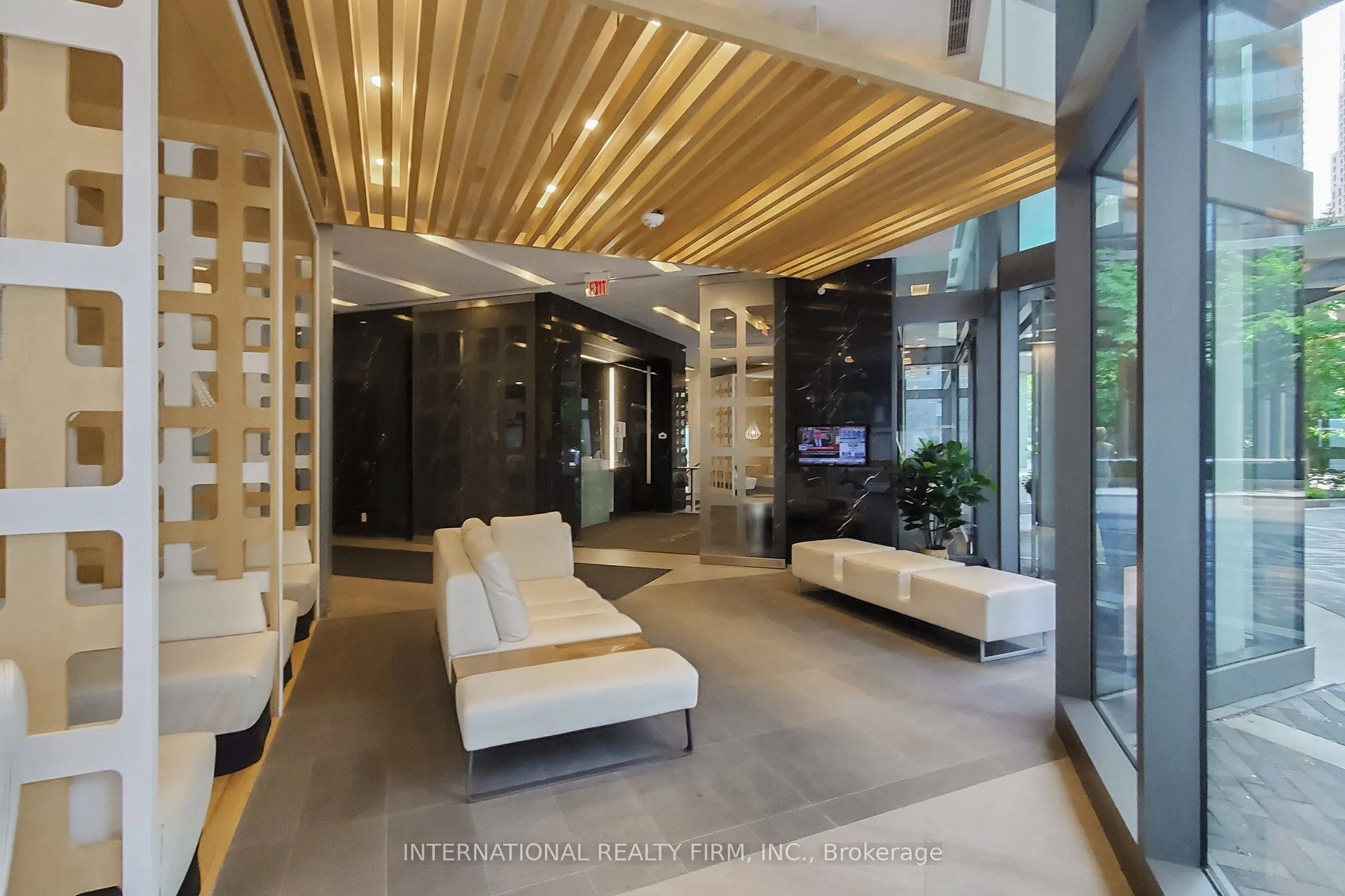 45 Charles Street E, #2911