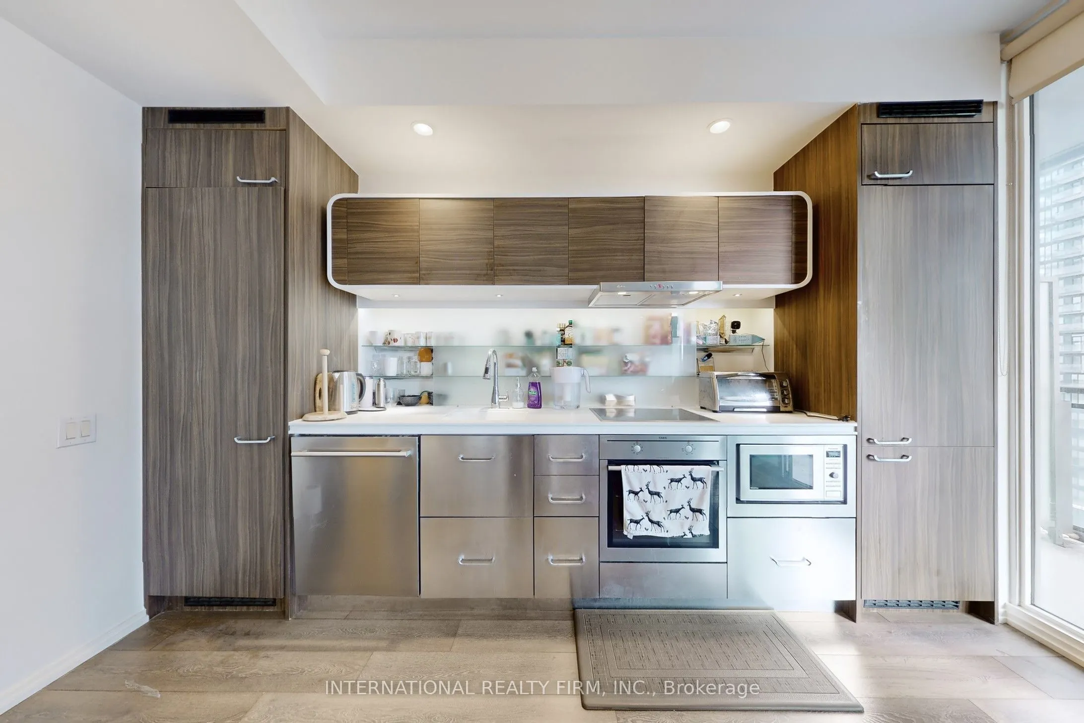 45 Charles Street E, #2911