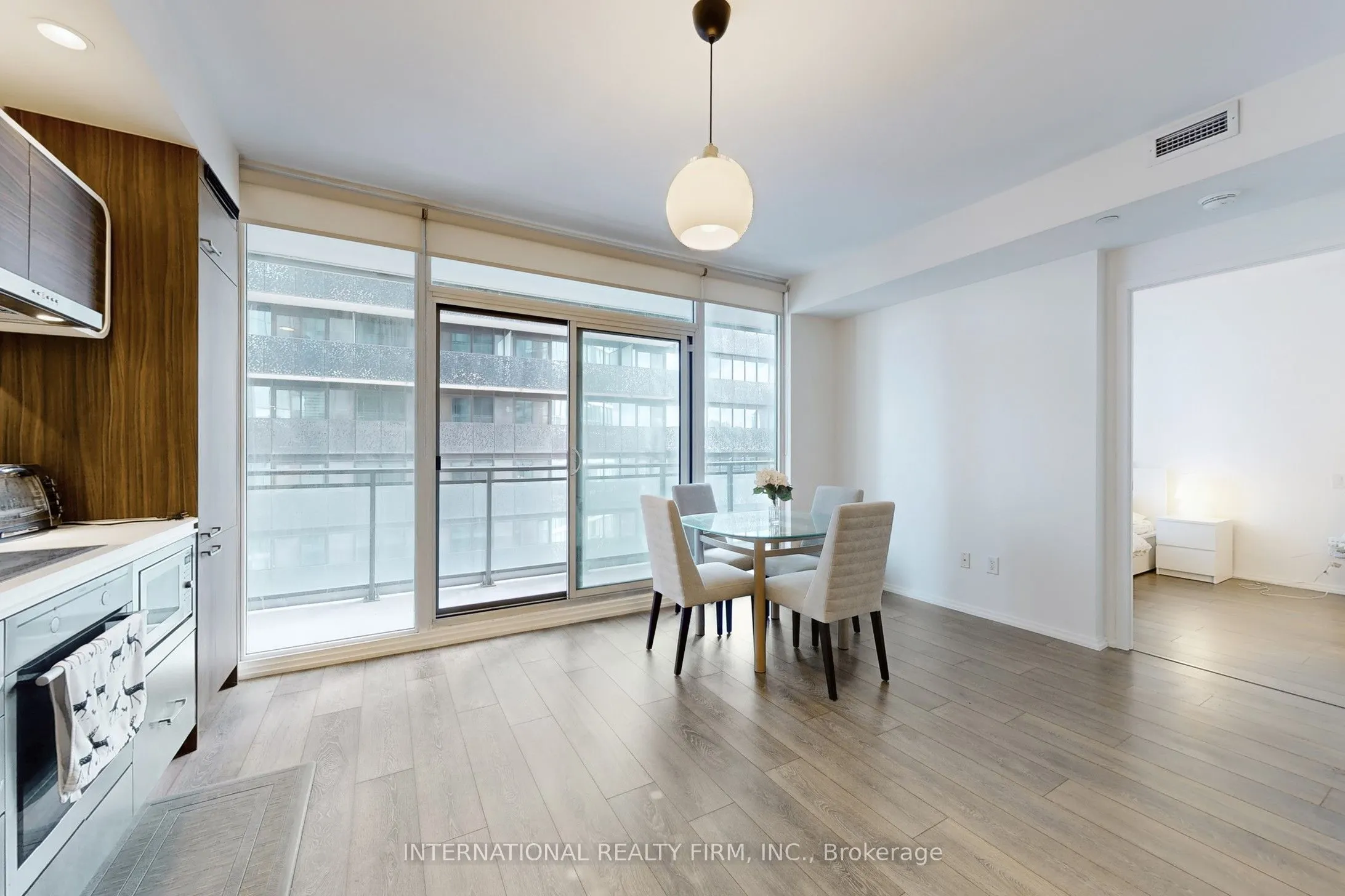 45 Charles Street E, #2911