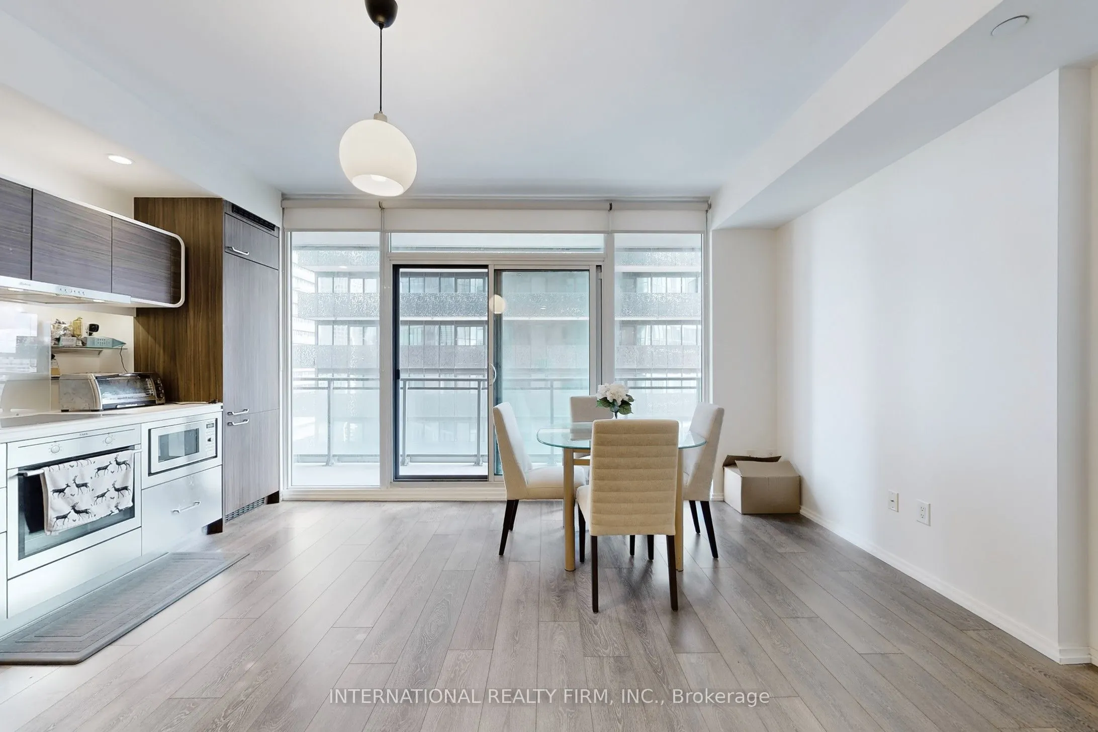 45 Charles Street E, #2911