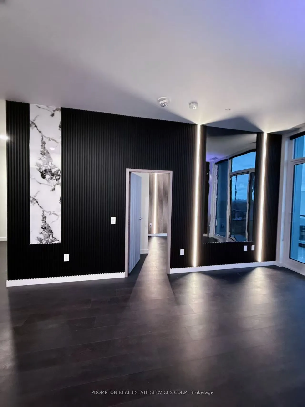 95 McMahon Drive, #PH4106