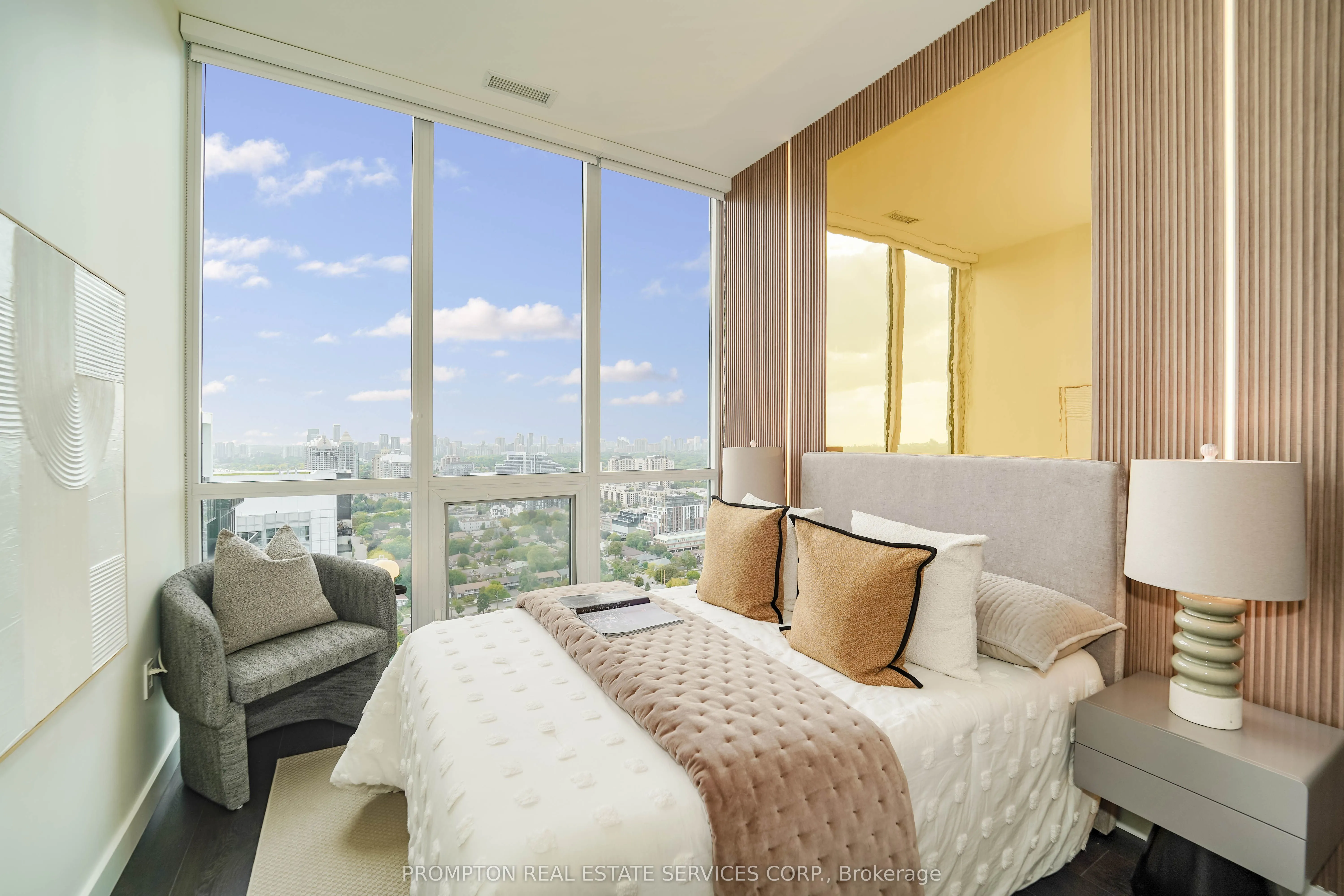 95 McMahon Drive, #PH4106