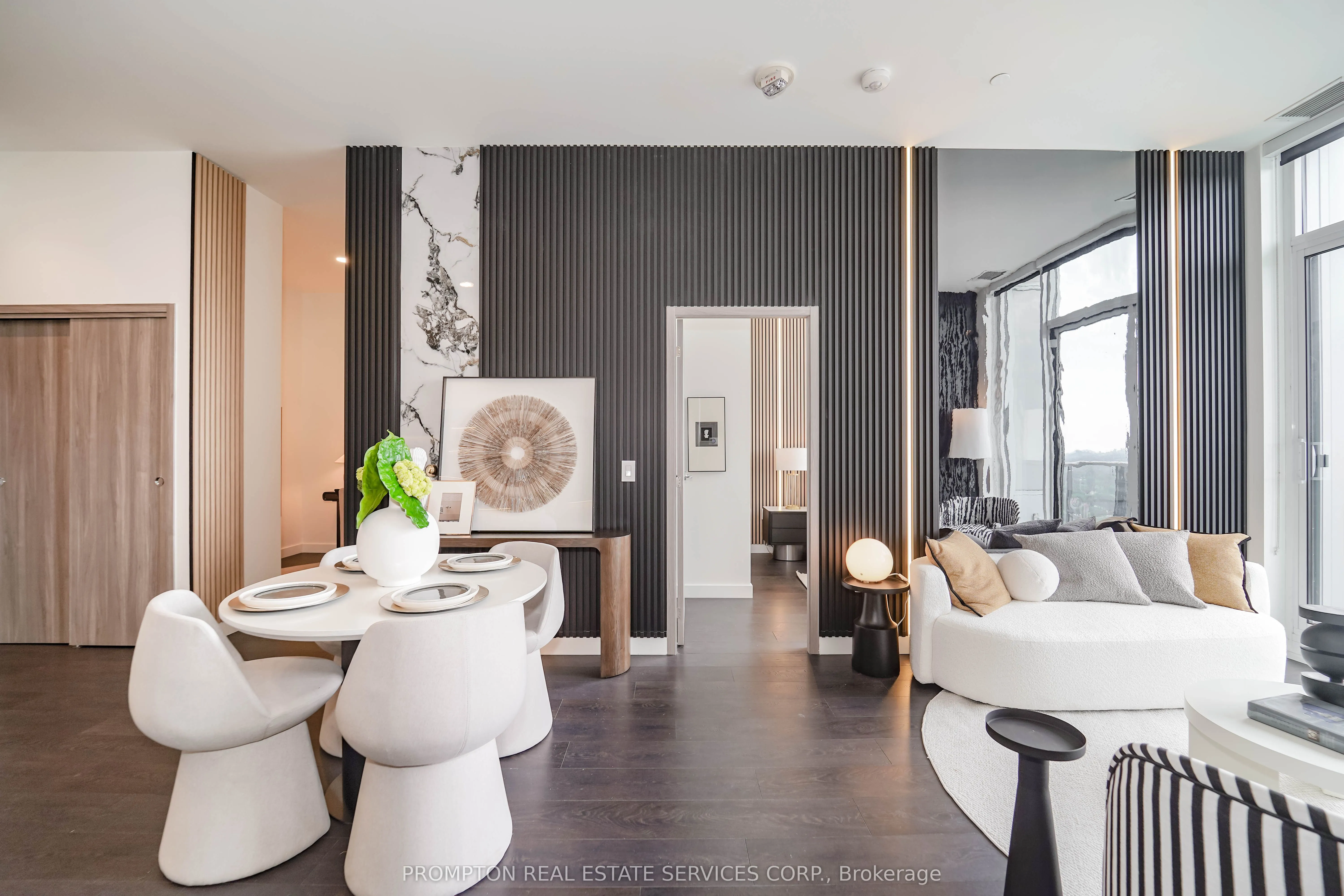 95 McMahon Drive, #PH4106