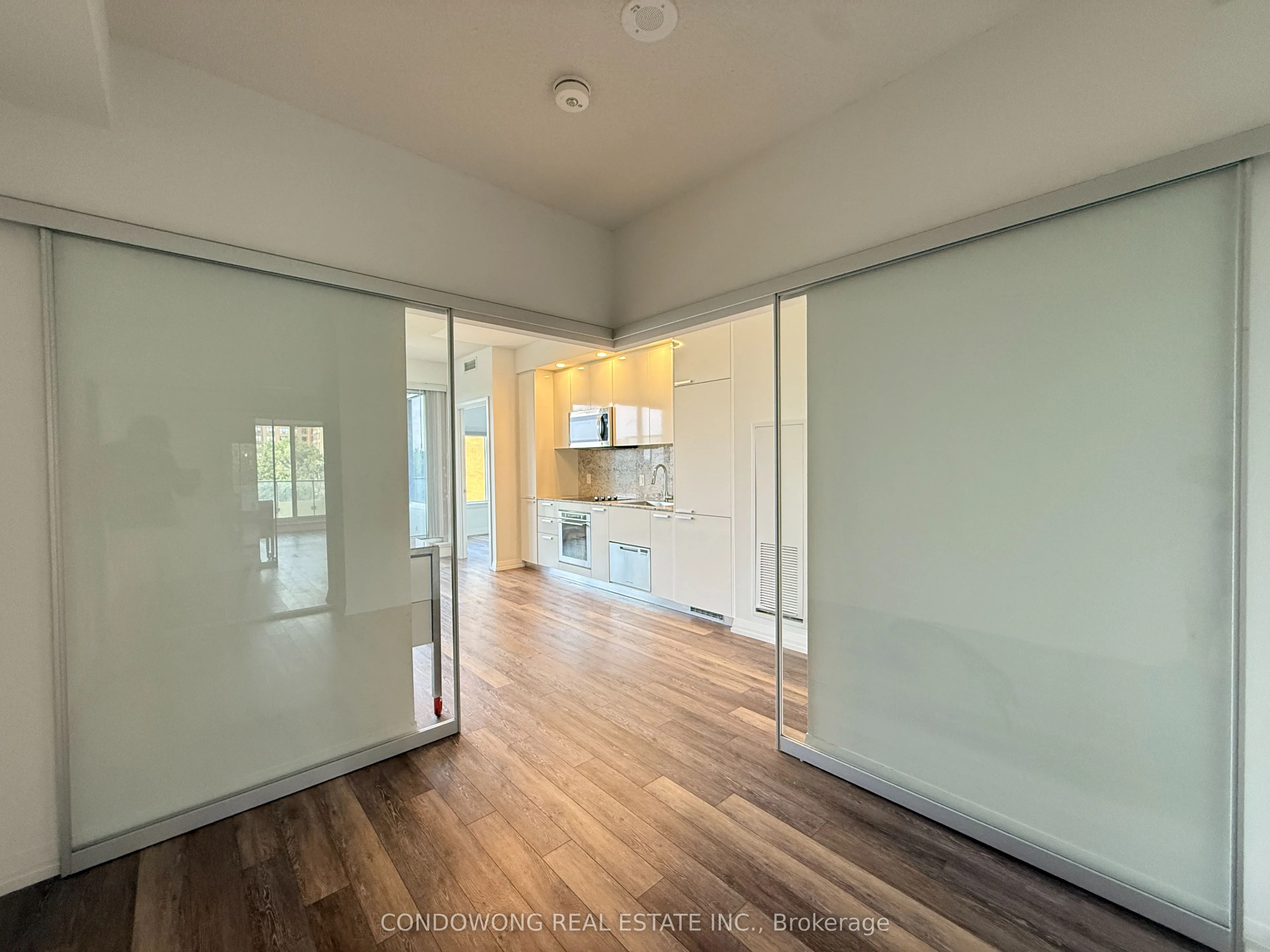 75 Canterbury Place, #715