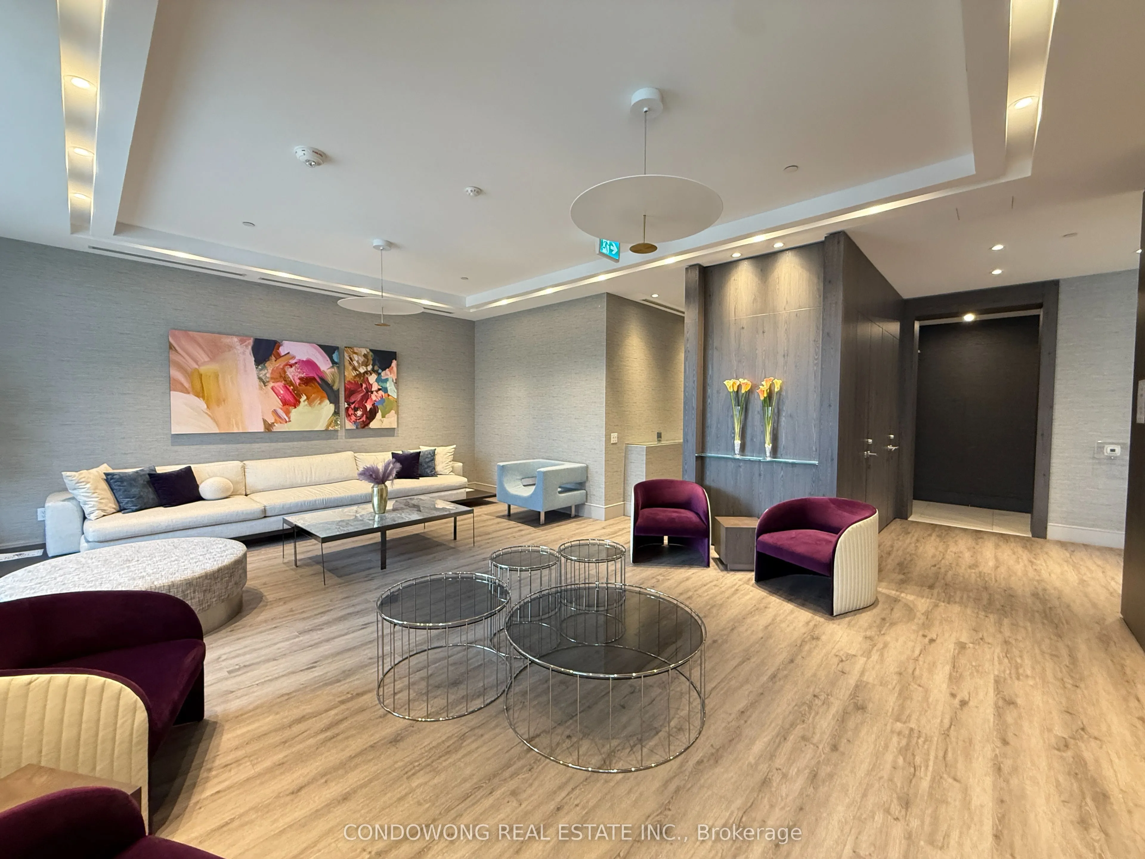 75 Canterbury Place, #715