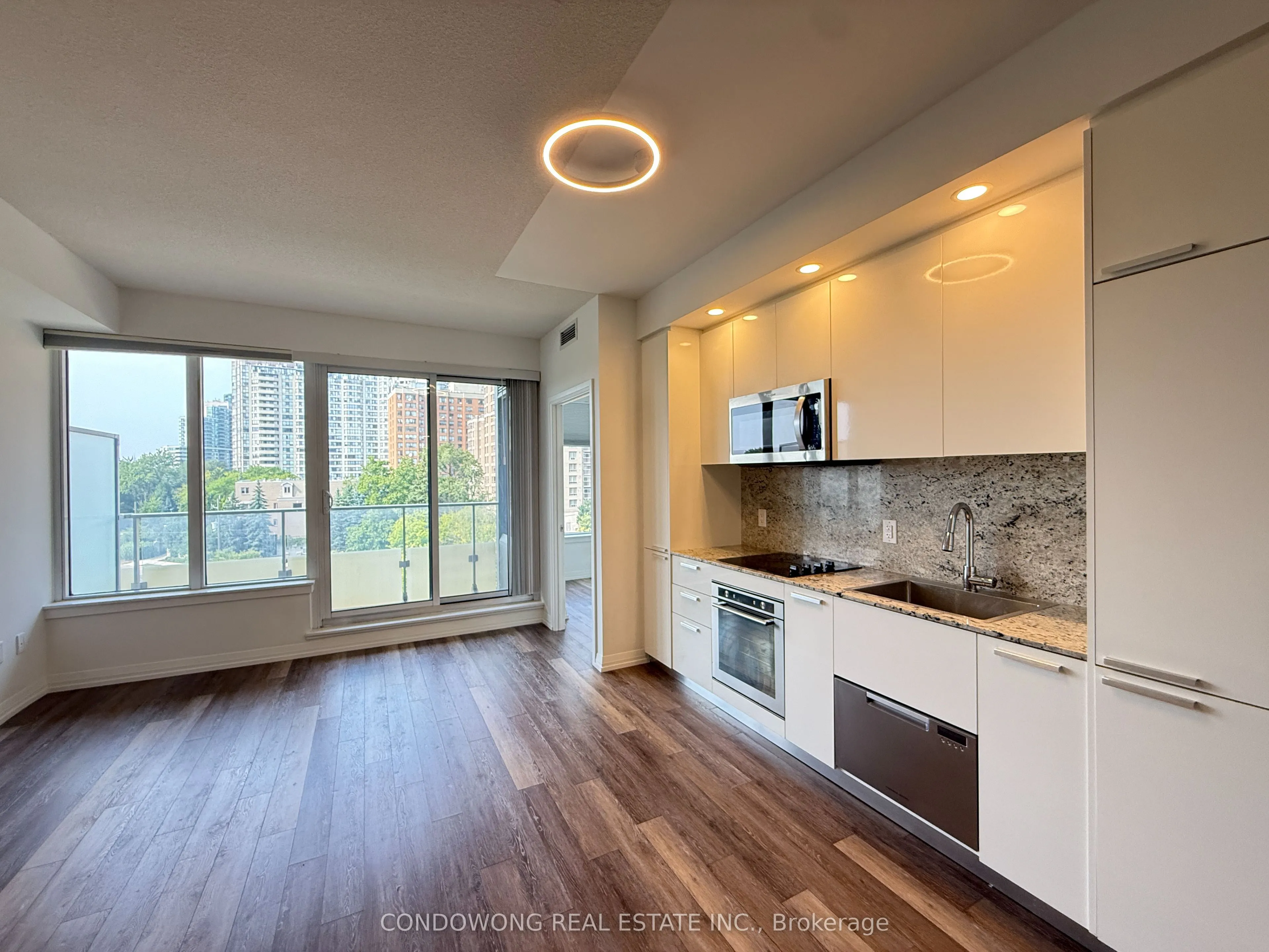 75 Canterbury Place, #715