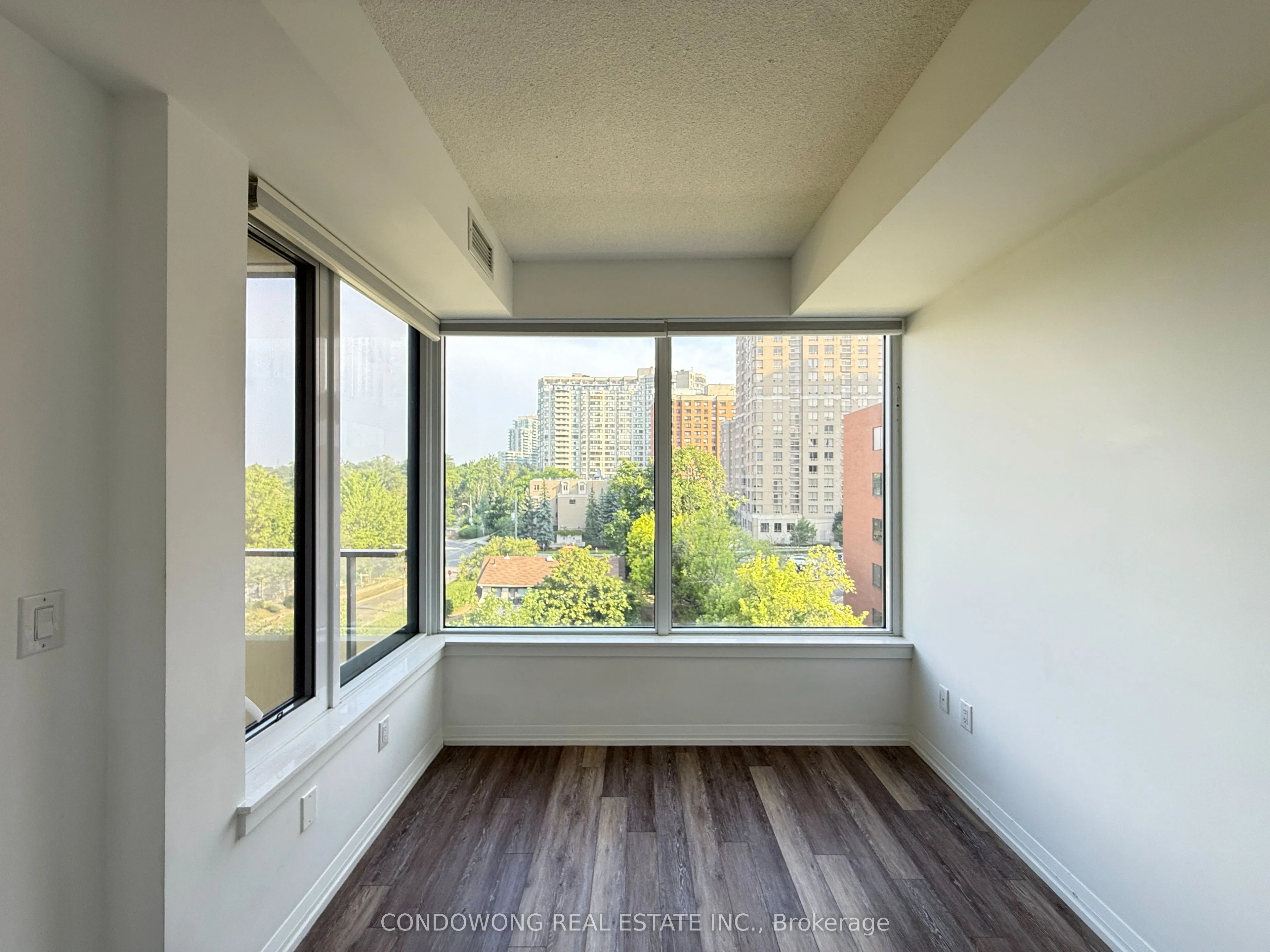 75 Canterbury Place, #715