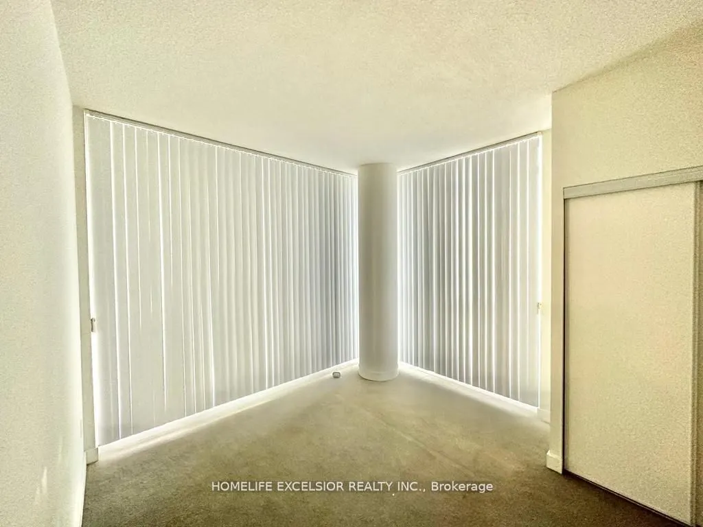 29 Singer Court, #1909