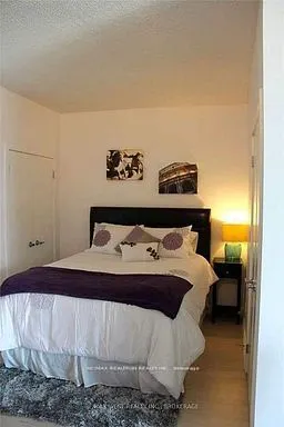 33 Lombard Street, #2105